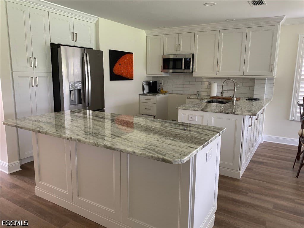 8361 Grand Palm Drive – photo 4