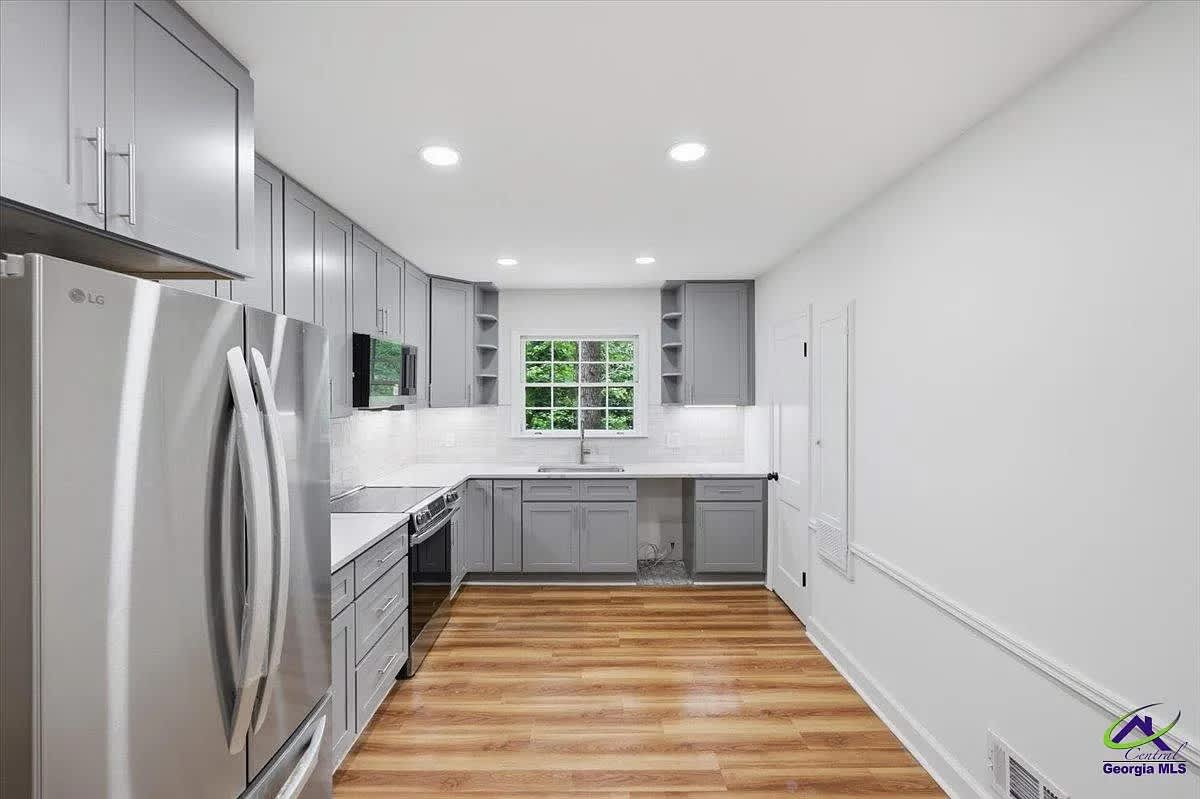 1320 Briarcliff Rd – photo 2