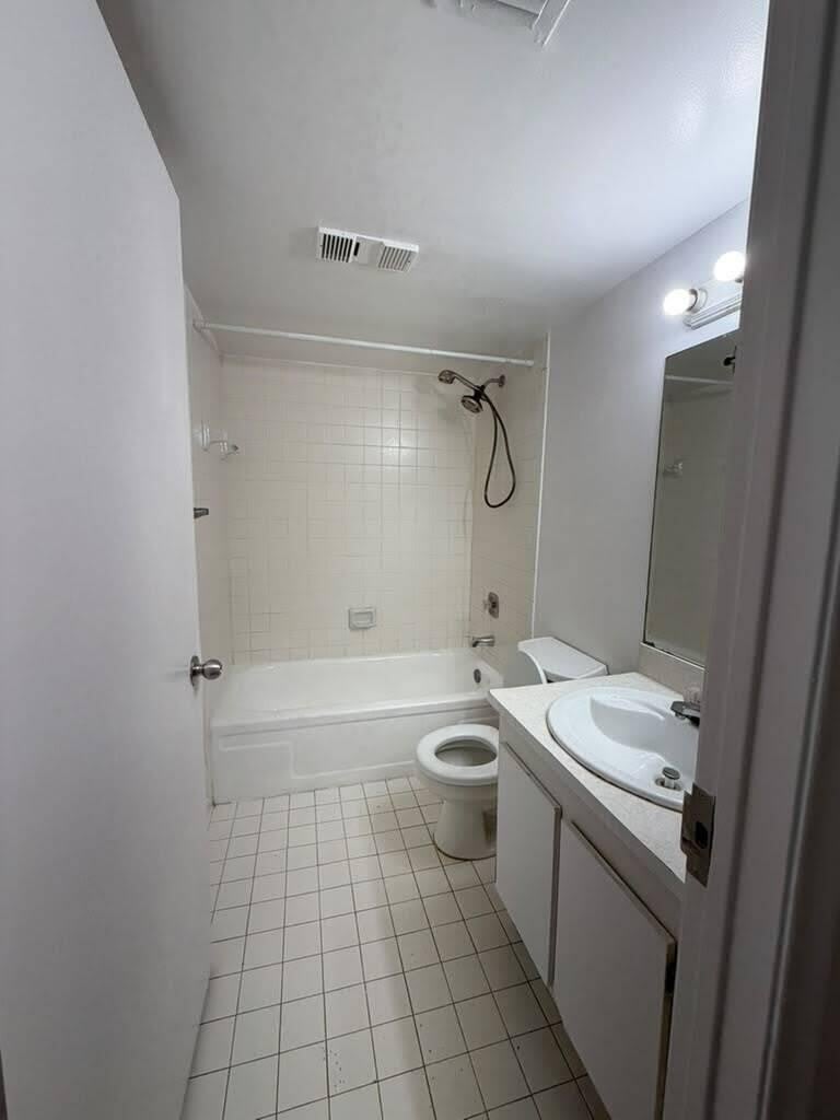 1750 N Congress Avenue – photo 4