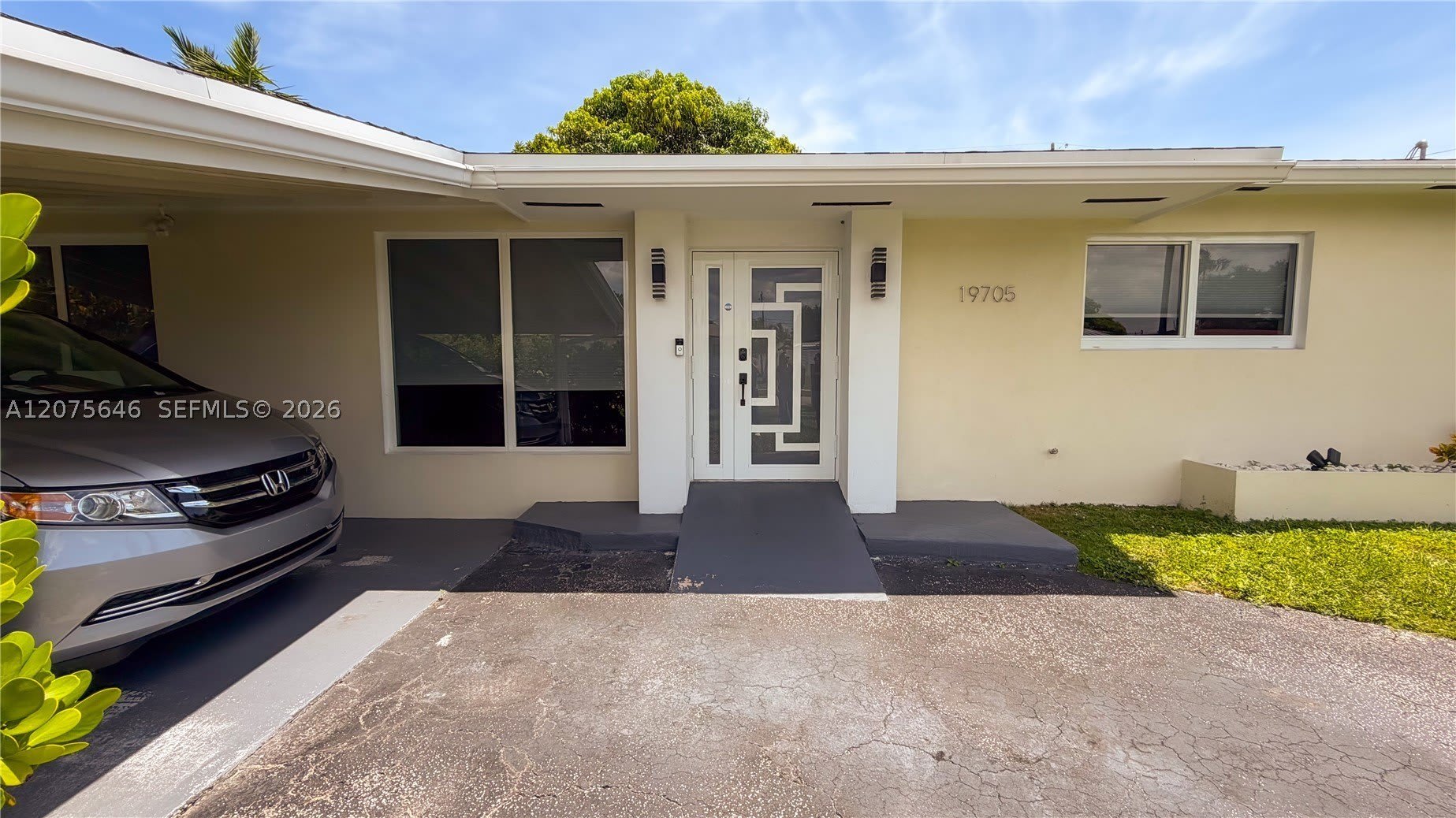 19705 NE 11th Ct – photo 2