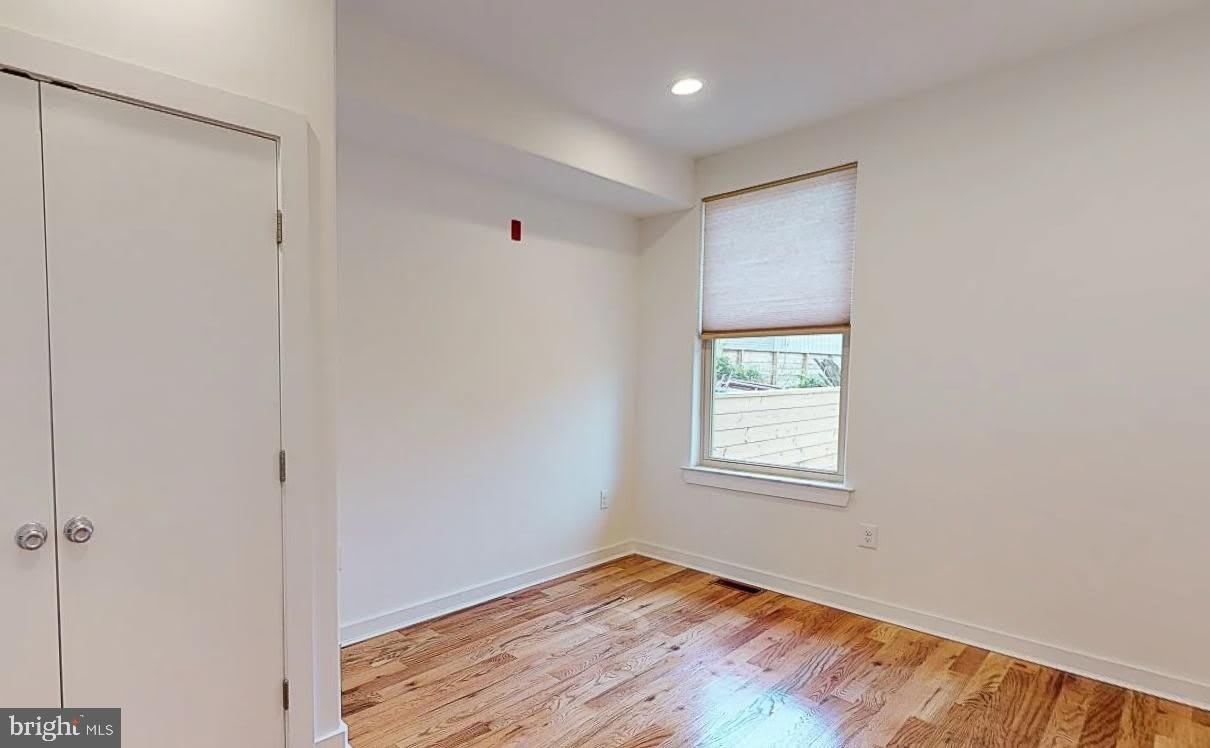 1642 N MARSHALL Street – photo 5