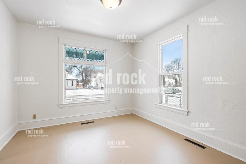 1517 East Bridgeport Avenue – photo 5