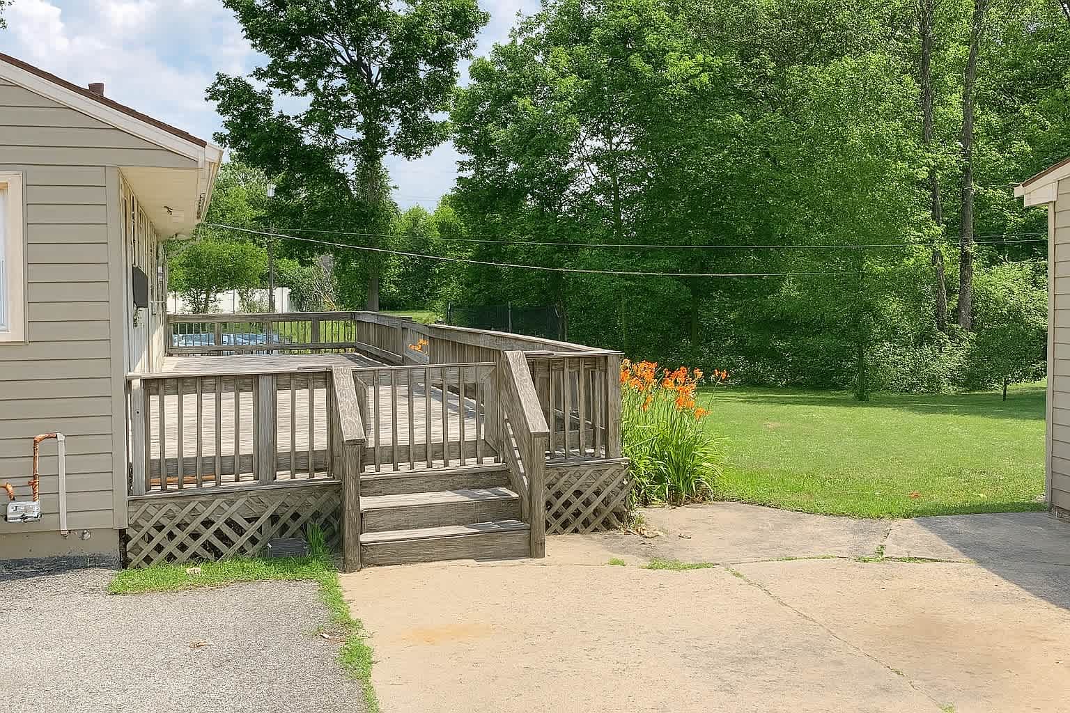511 West Buckingham Drive – photo 2