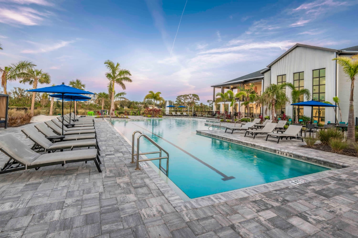 2 2 Condo Available Now At The Villagio For Annual Lease – photo 3