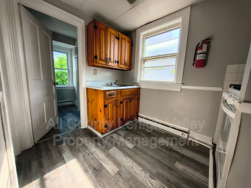 1301 Washington St – photo 3