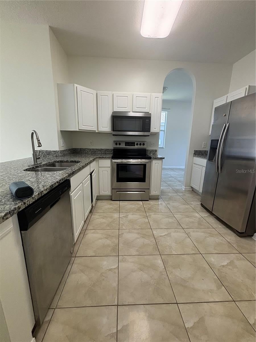 10510 BENEVA Drive – photo 2
