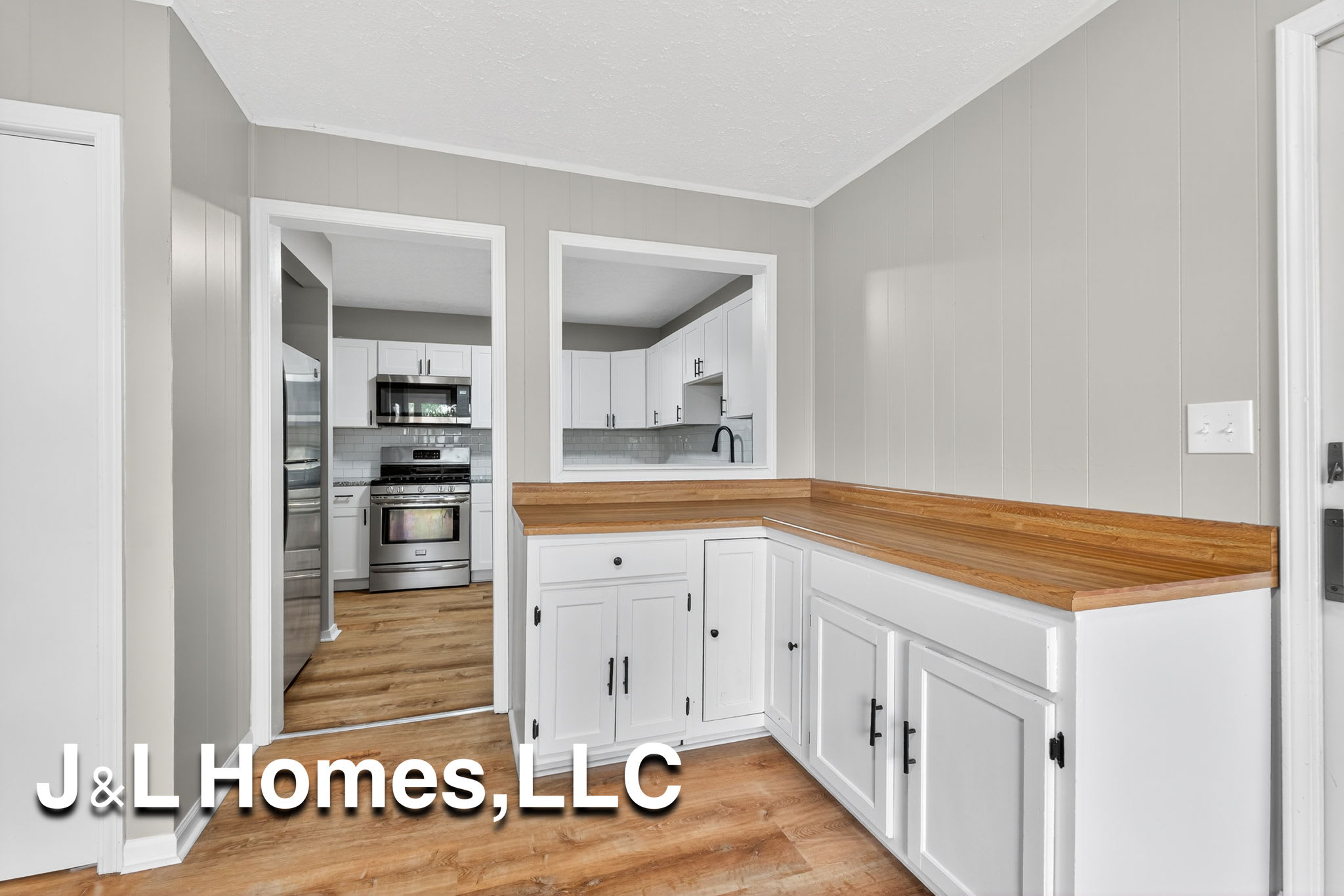 1655 Westfield Drive North – photo 4