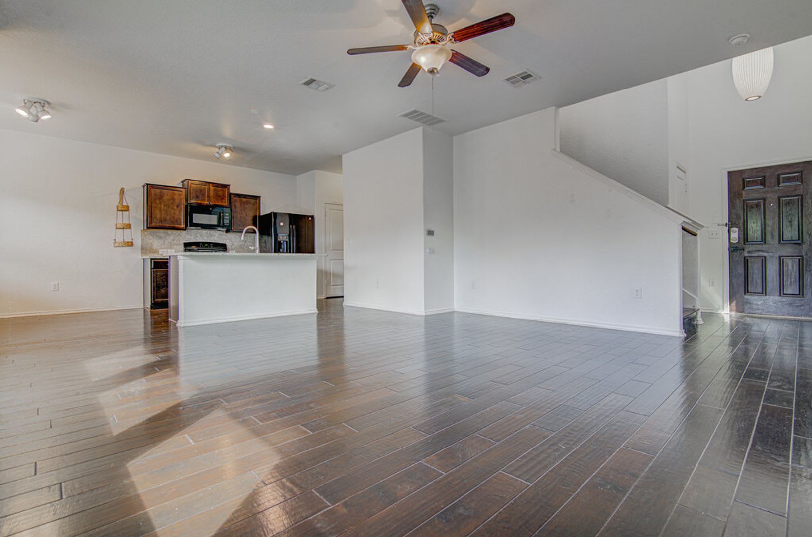 Beautiful 3-Bedroom Home with Bonus Game Room Near Downtown & Airport! – photo 5