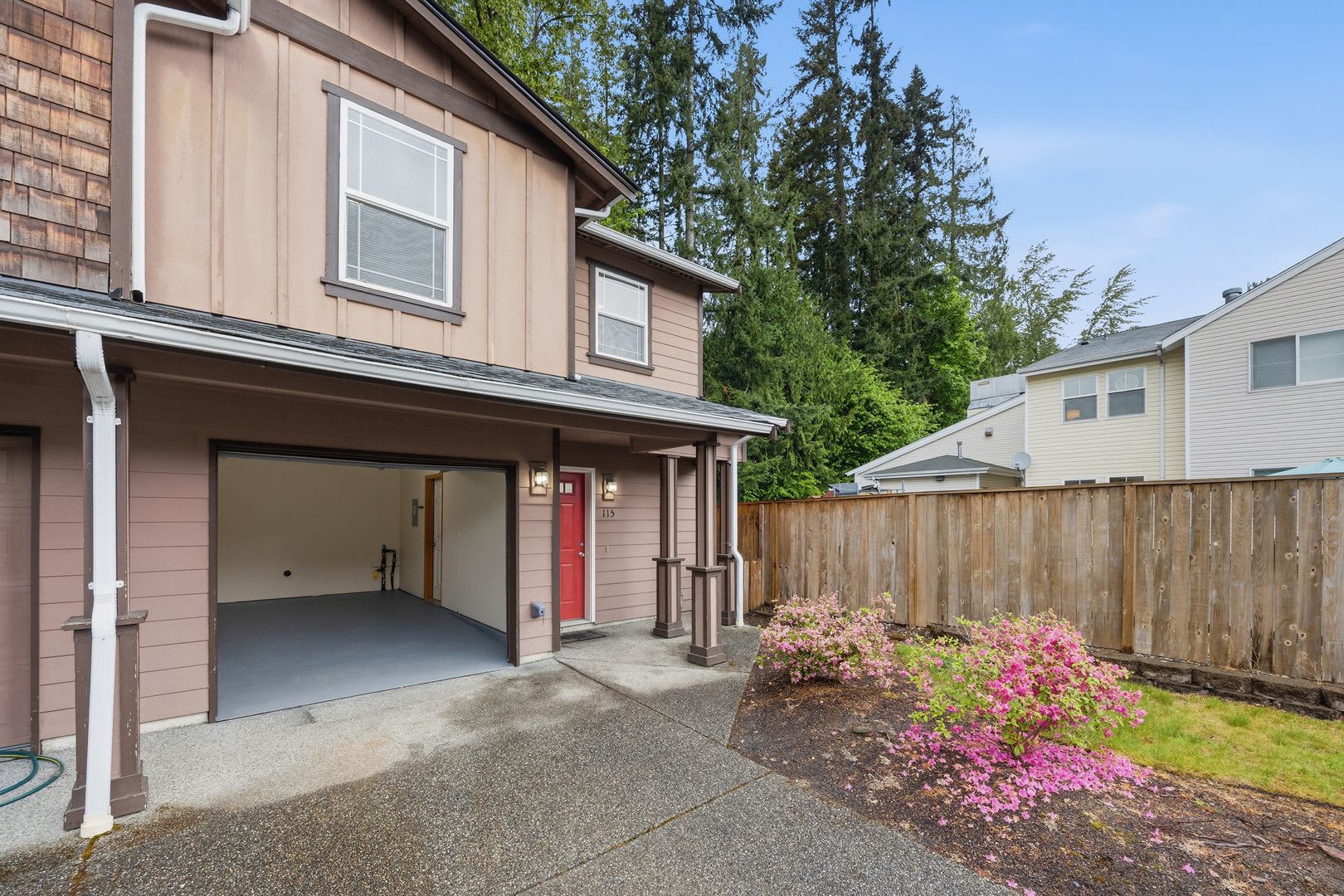 3 Bedroom 2 5 Bath – photo 3
