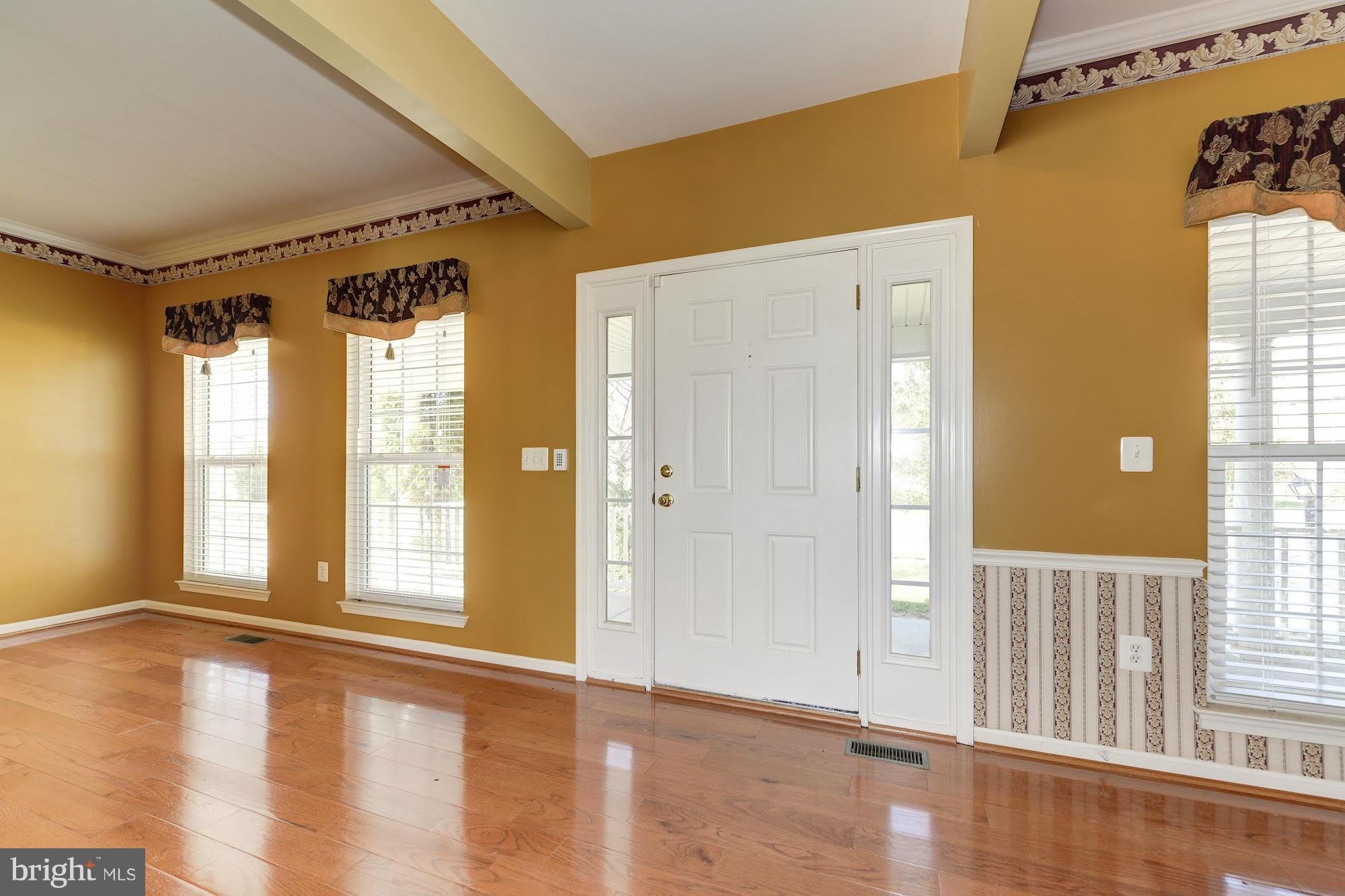 2768 MYRTLEWOOD Drive – photo 2
