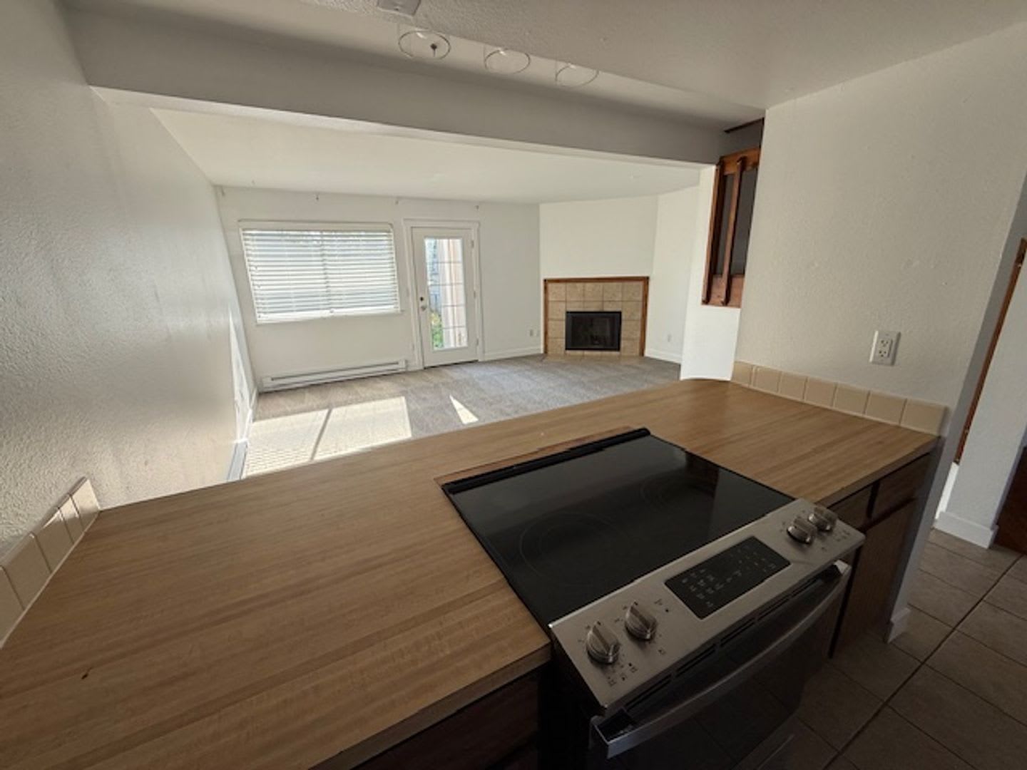 3 Bedroom Townhome in FC! – photo 5