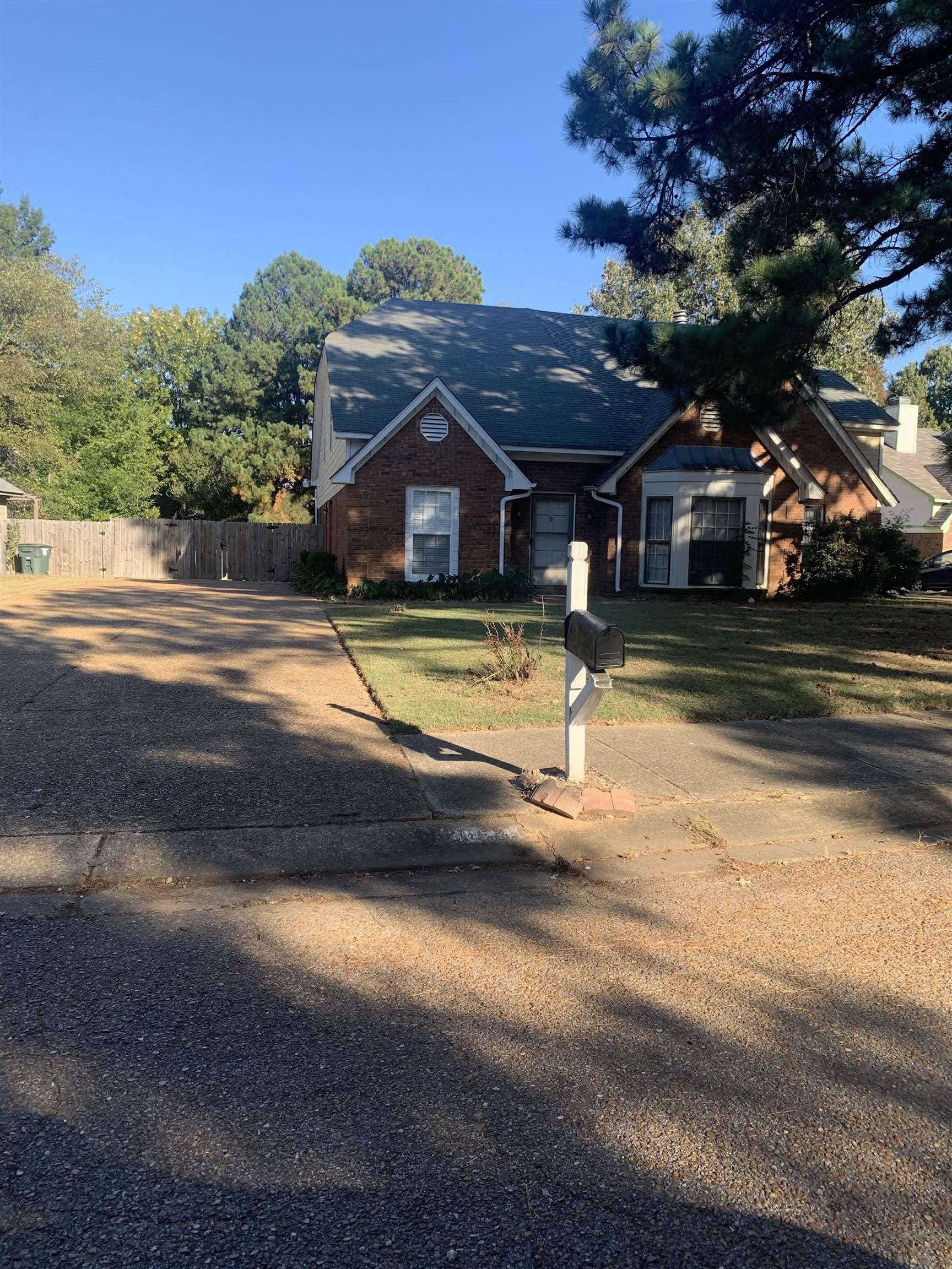 4834 STURBRIDGE Ln – photo 1