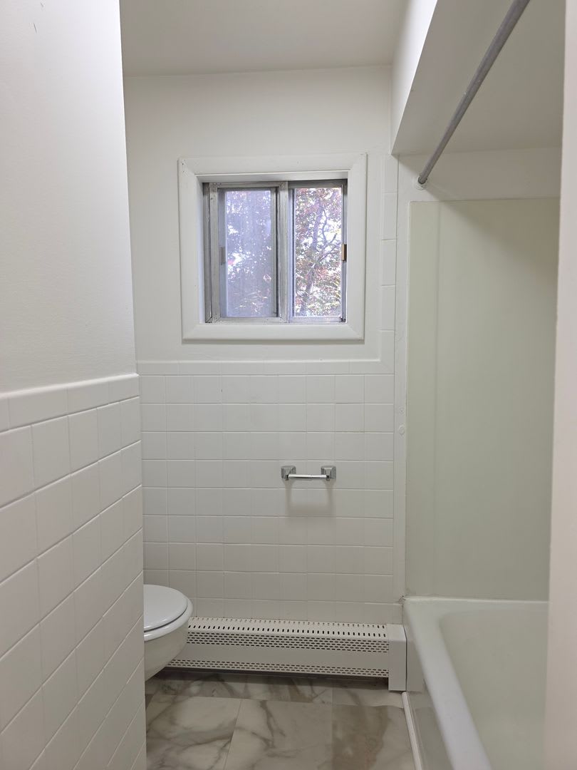 2 bedroom upper – photo 5