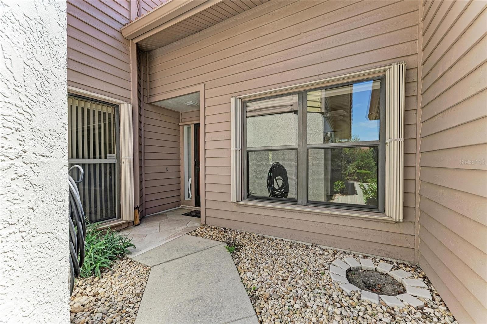 3946 WILSHIRE Circle E – photo 4