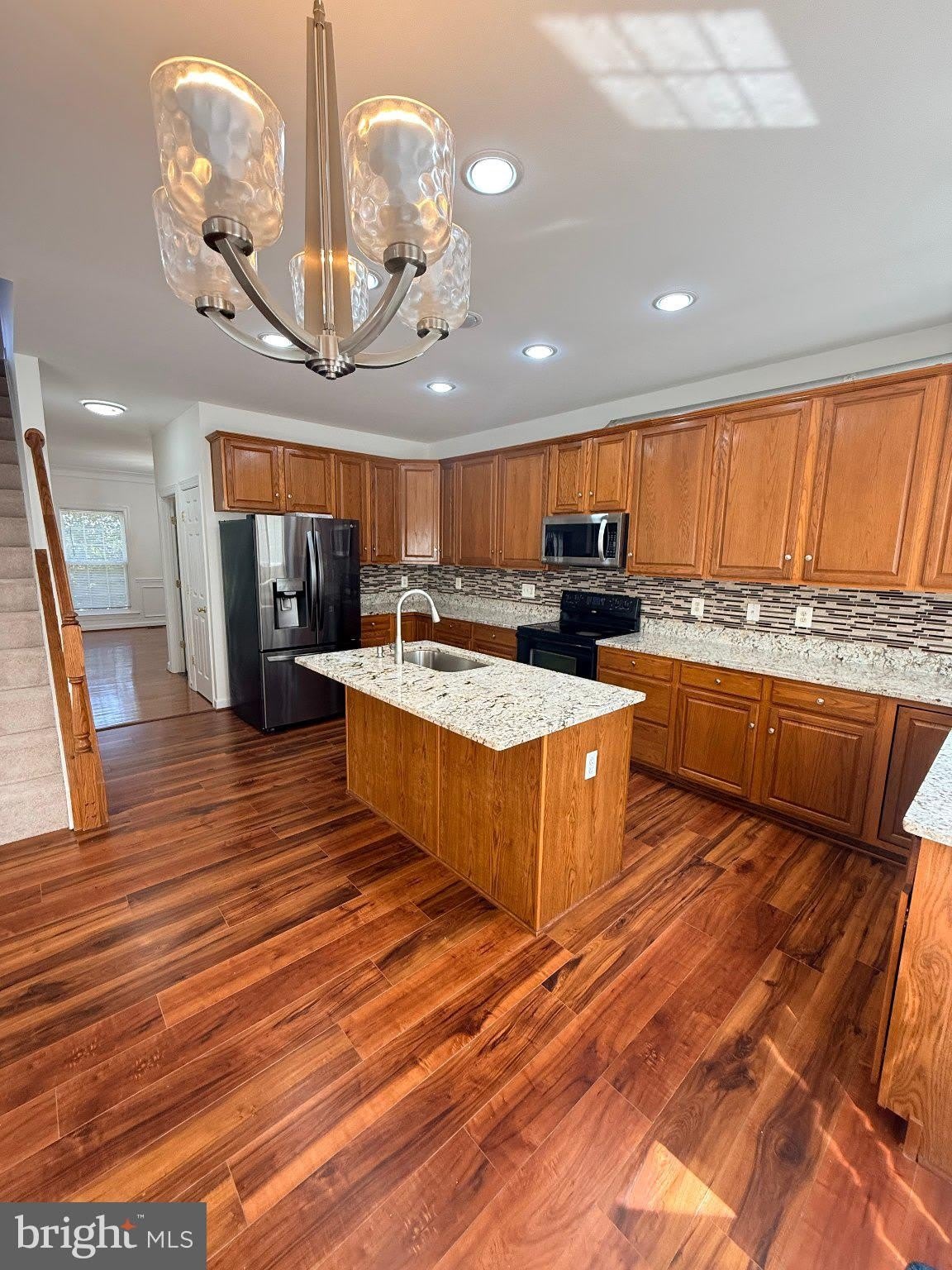 8140 GILROY Drive – photo 2
