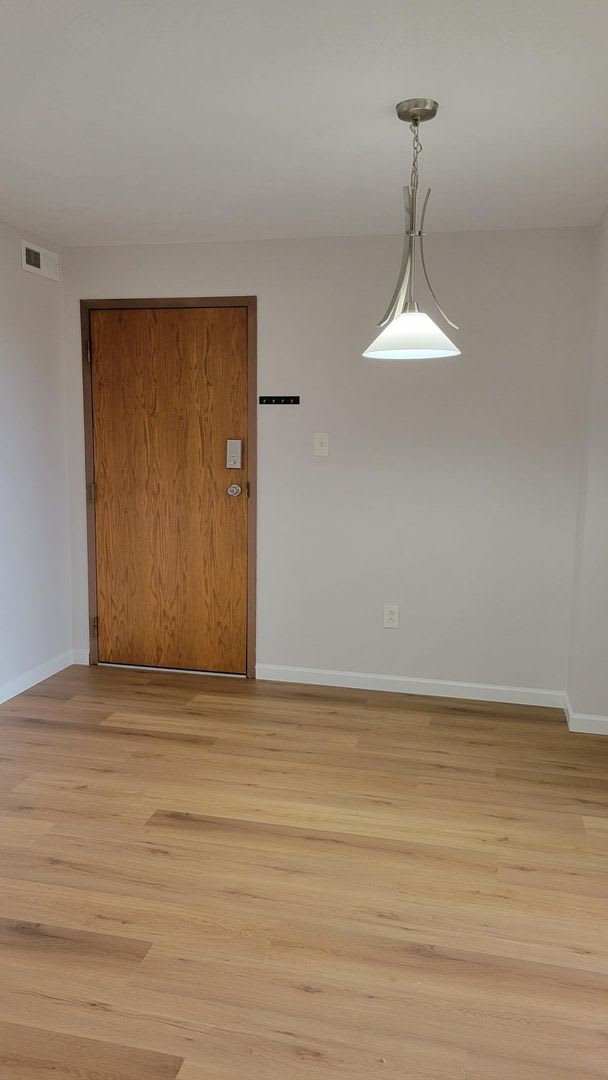 Amazing North Side Condominium – photo 2