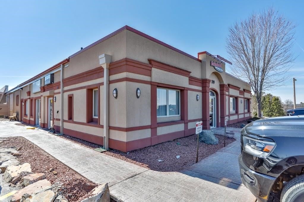 219 ROSS AVENUE – photo 3