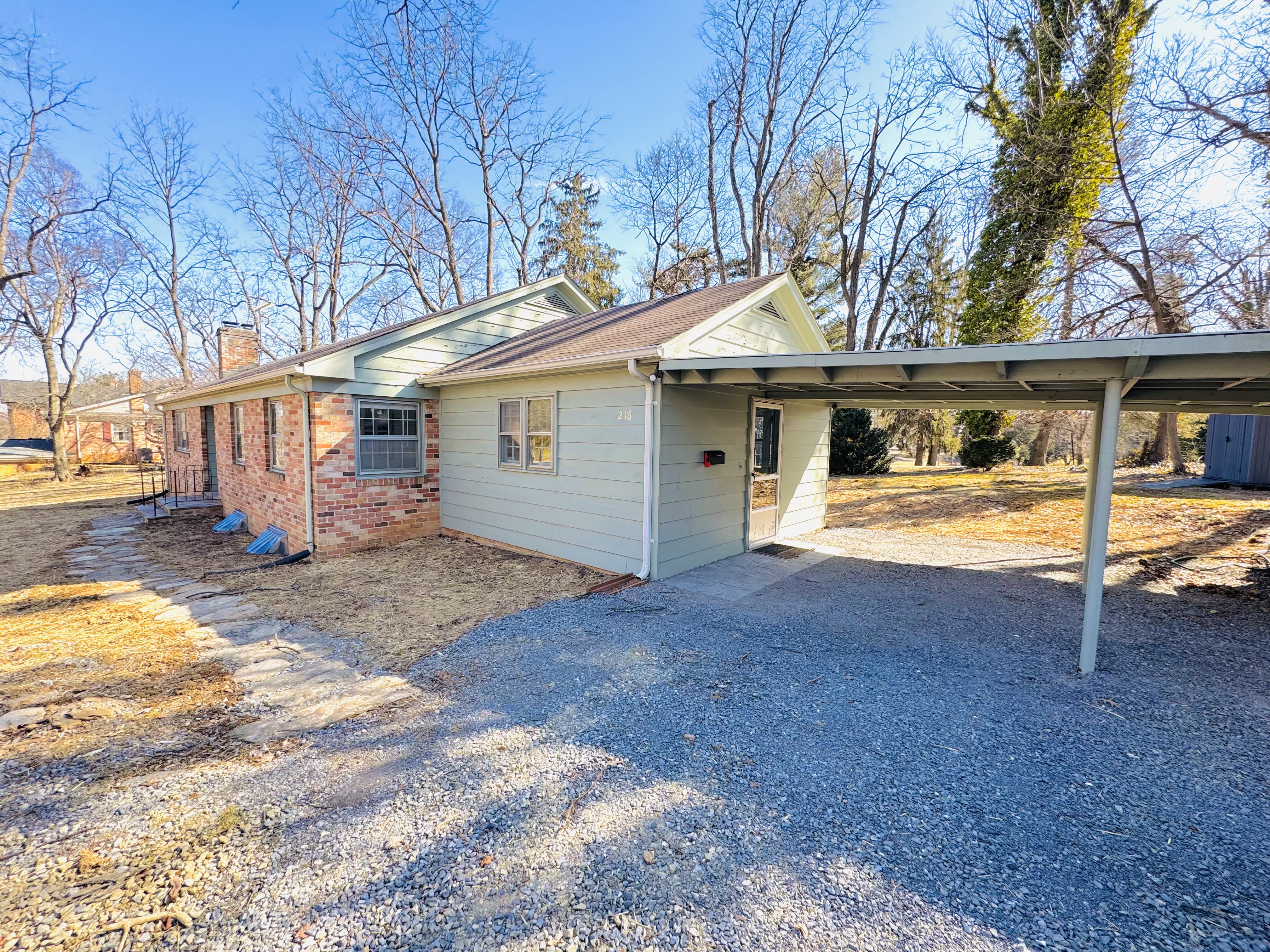 216 South Buckmarsh Street – photo 2