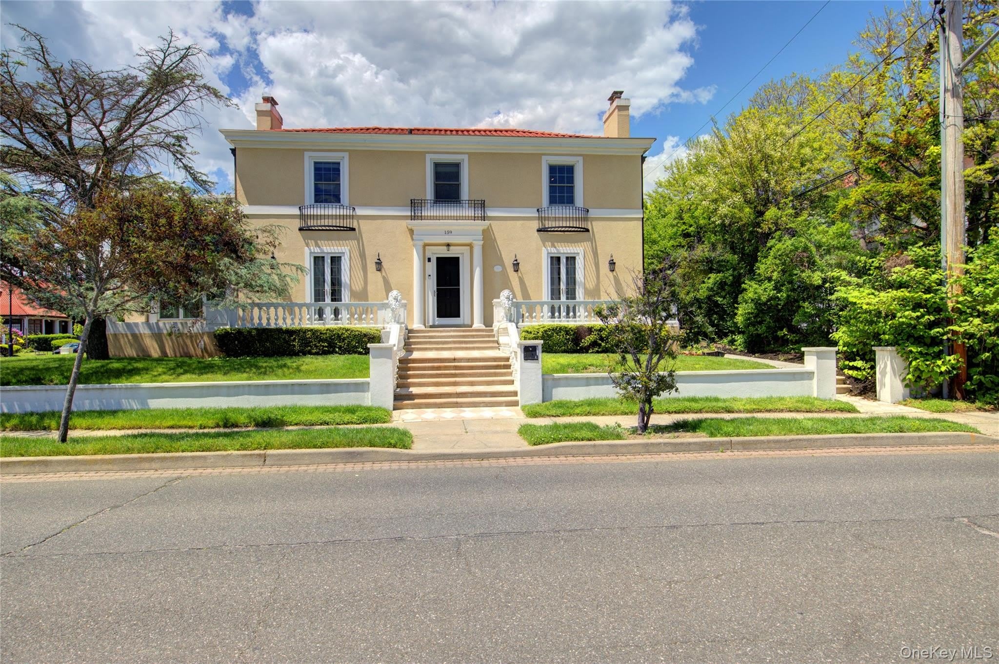 159 Magnolia Boulevard – photo 4