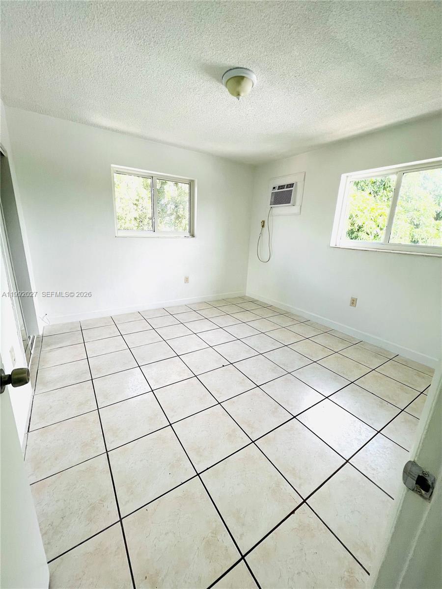 2121 Southwest 4th Street – photo 5