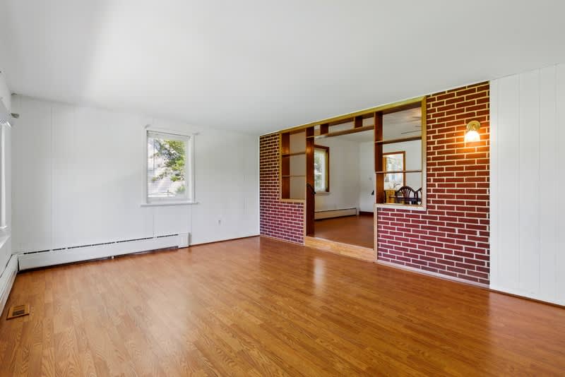 795 Annapolis Road – photo 4