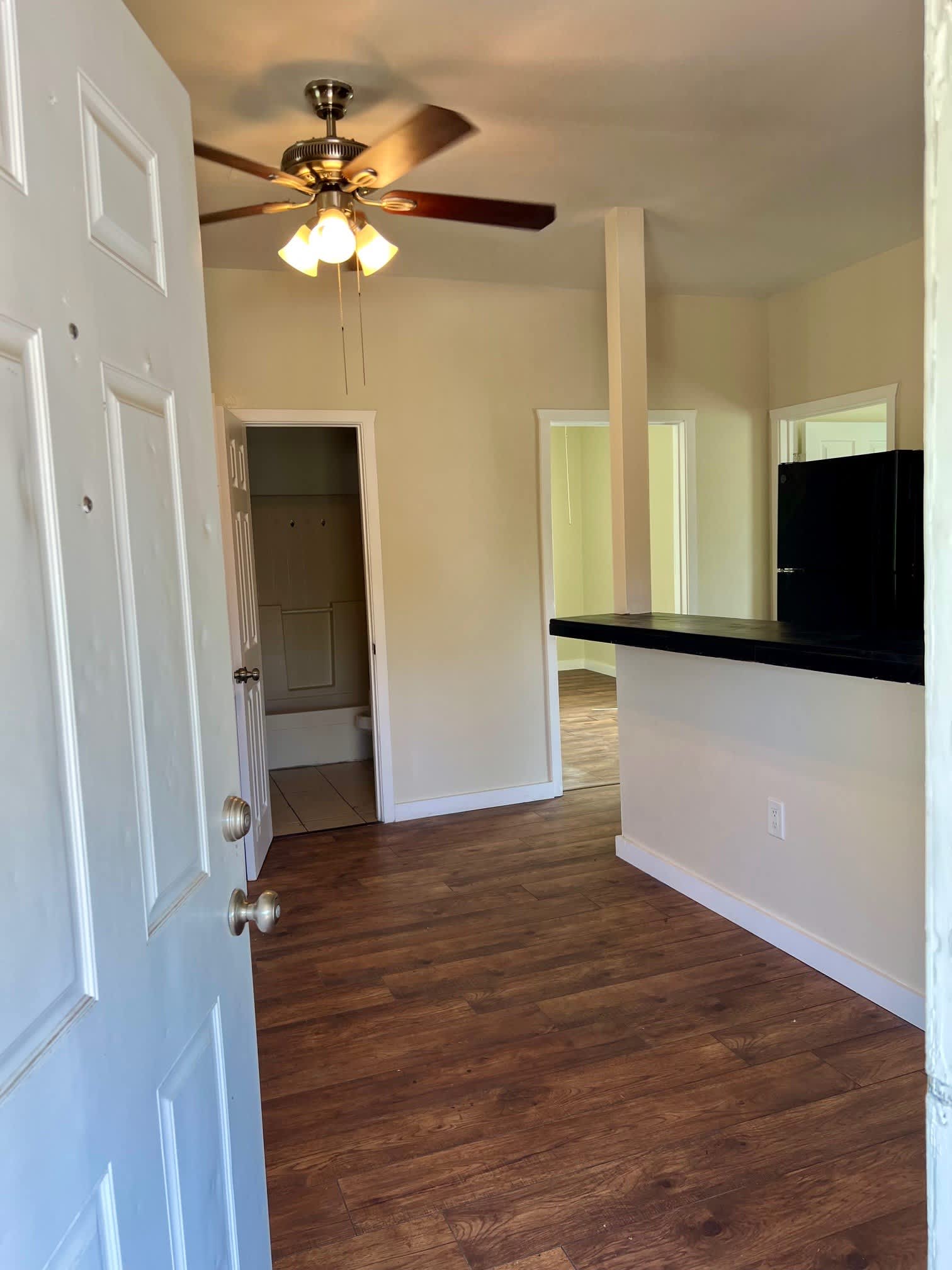 1023 E Haskell St – photo 4