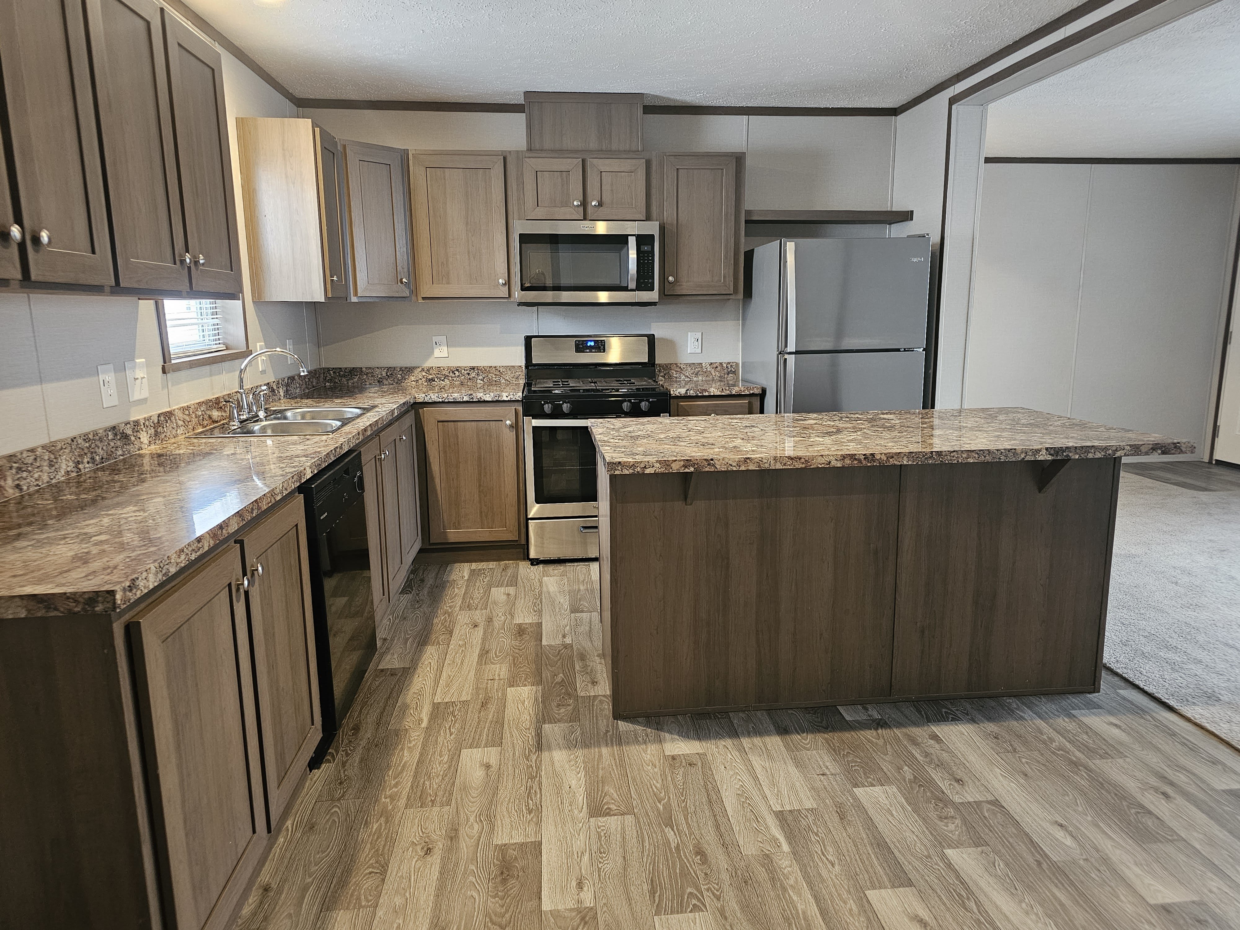 46000 Geddes Road – photo 1