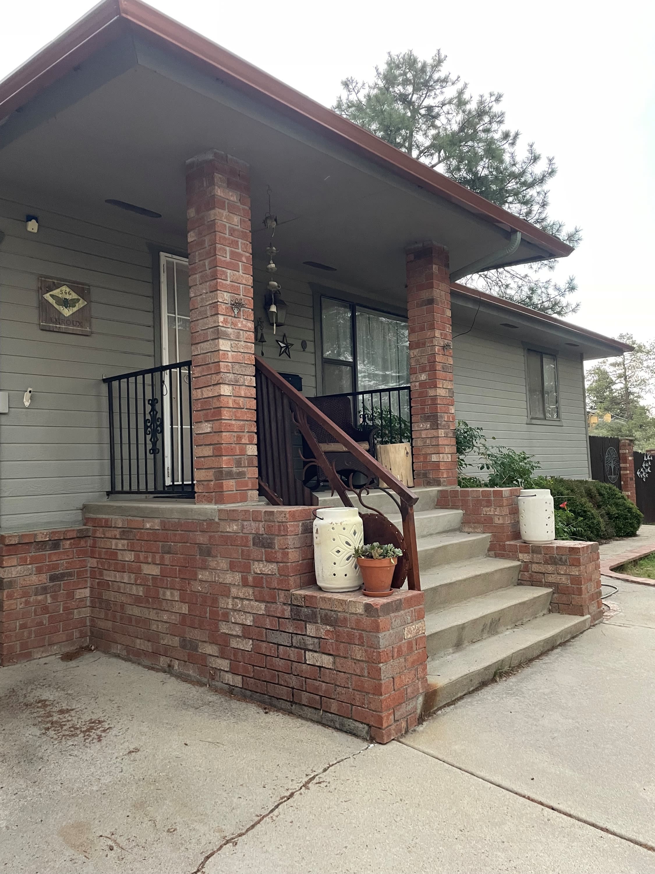 546 West Leroux Street – photo 1