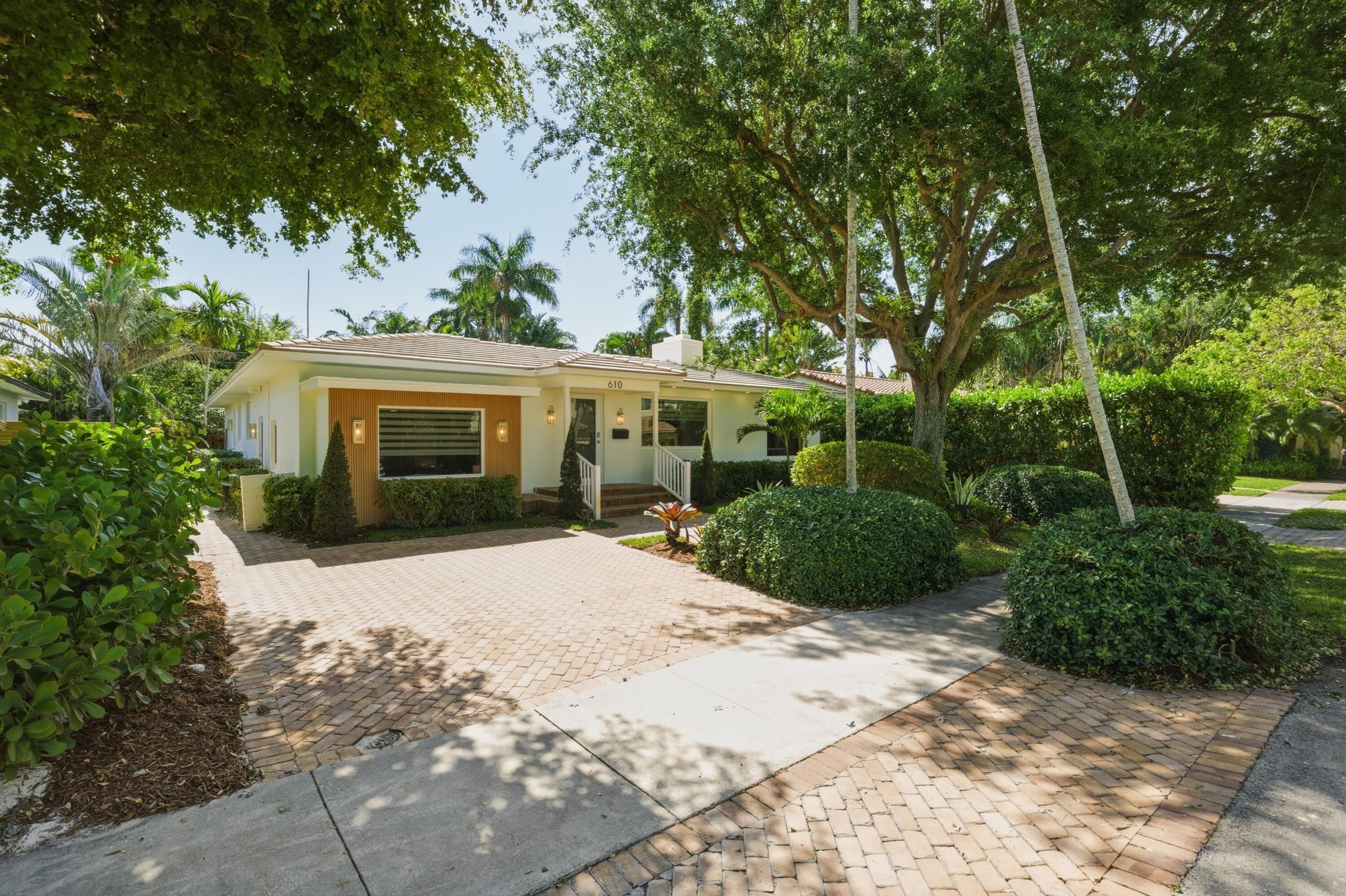 610 NE 16th Terrace – photo 3