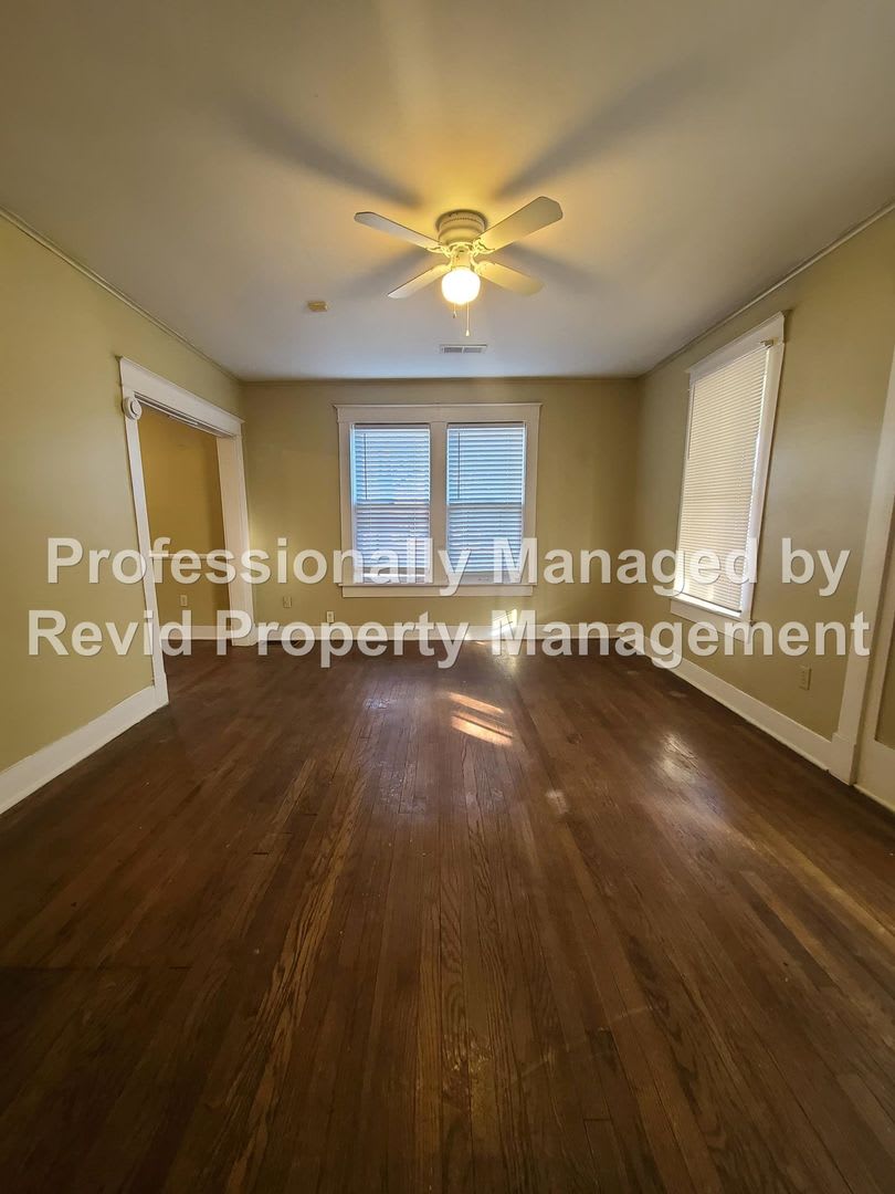 2 Bedroom Home Near U Of M – photo 5