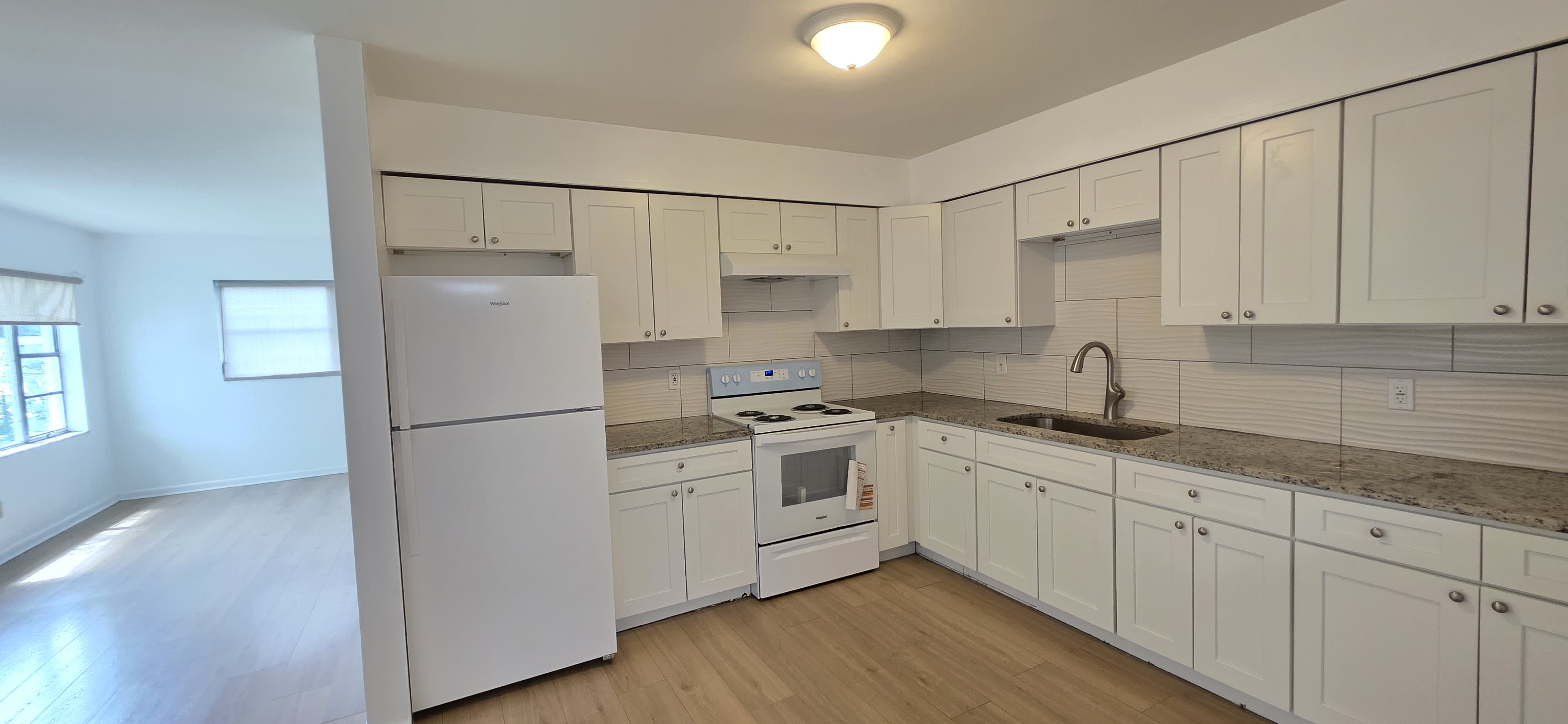 410 S Oakwood Ave – photo 2