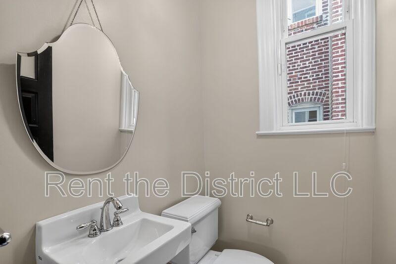 37 Rhode Island Avenue NW – photo 5