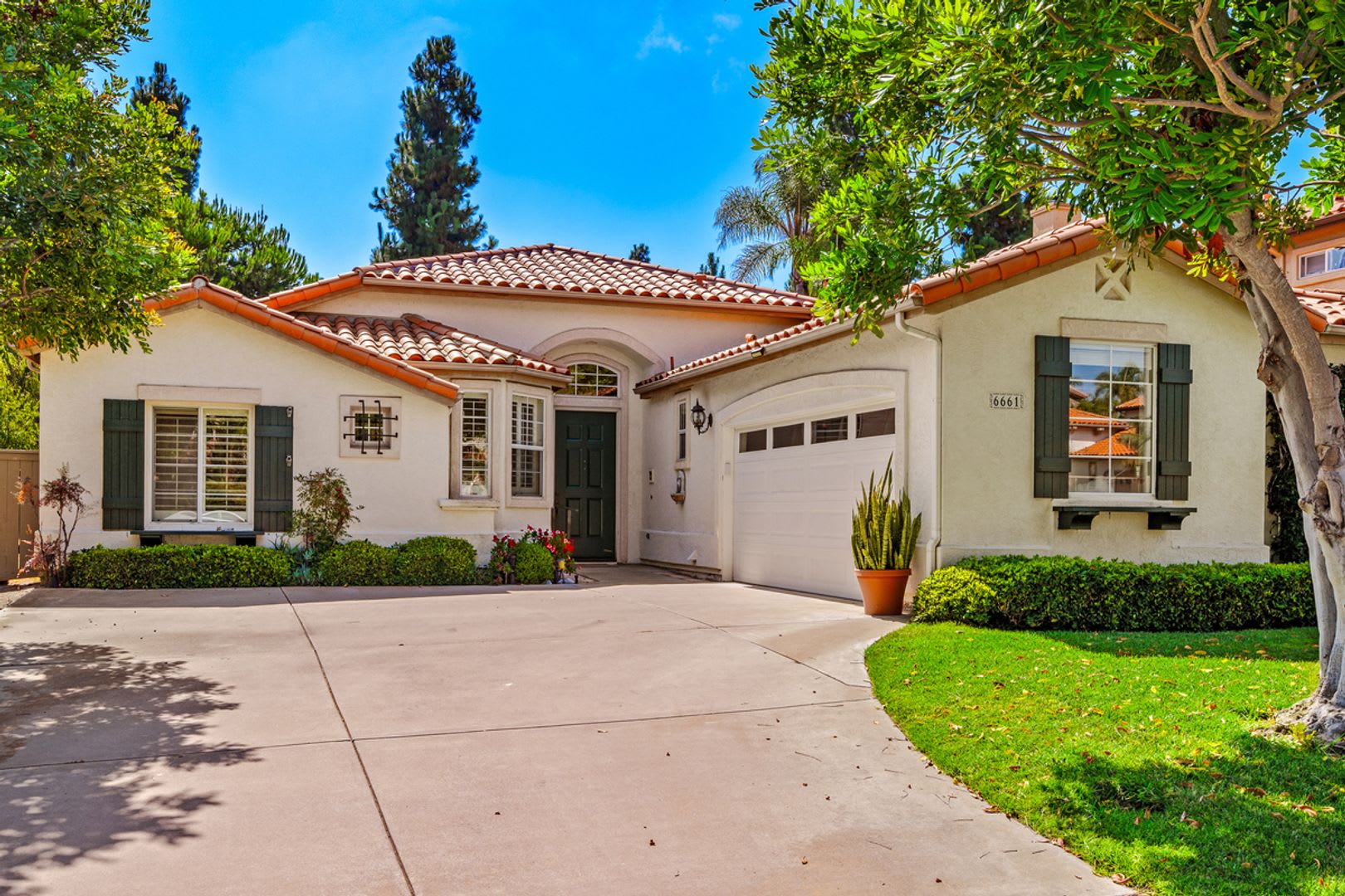4 Bedroom 3 Bath in Carlsbad – photo 2