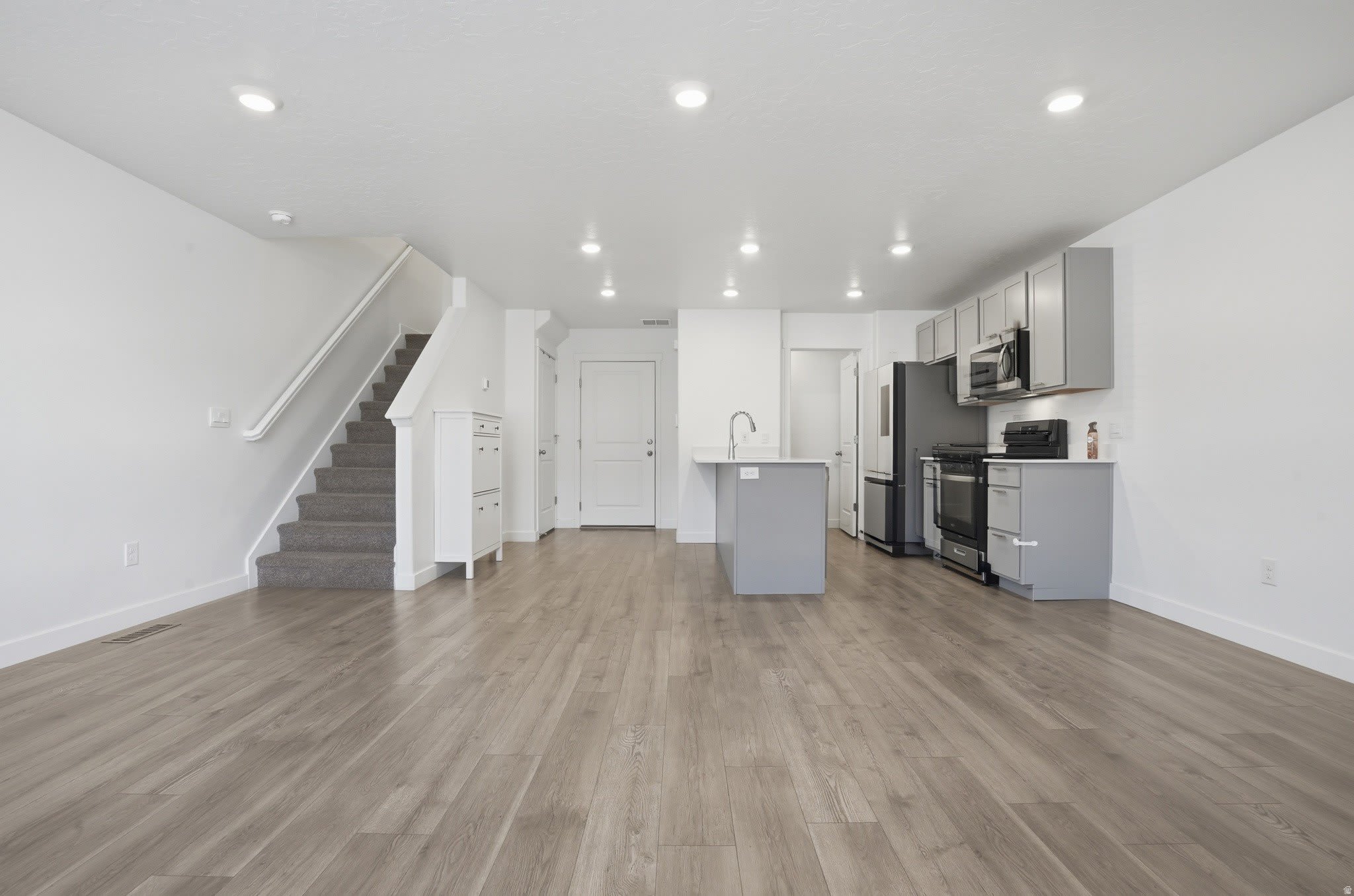 939 E JACK Dr – photo 3