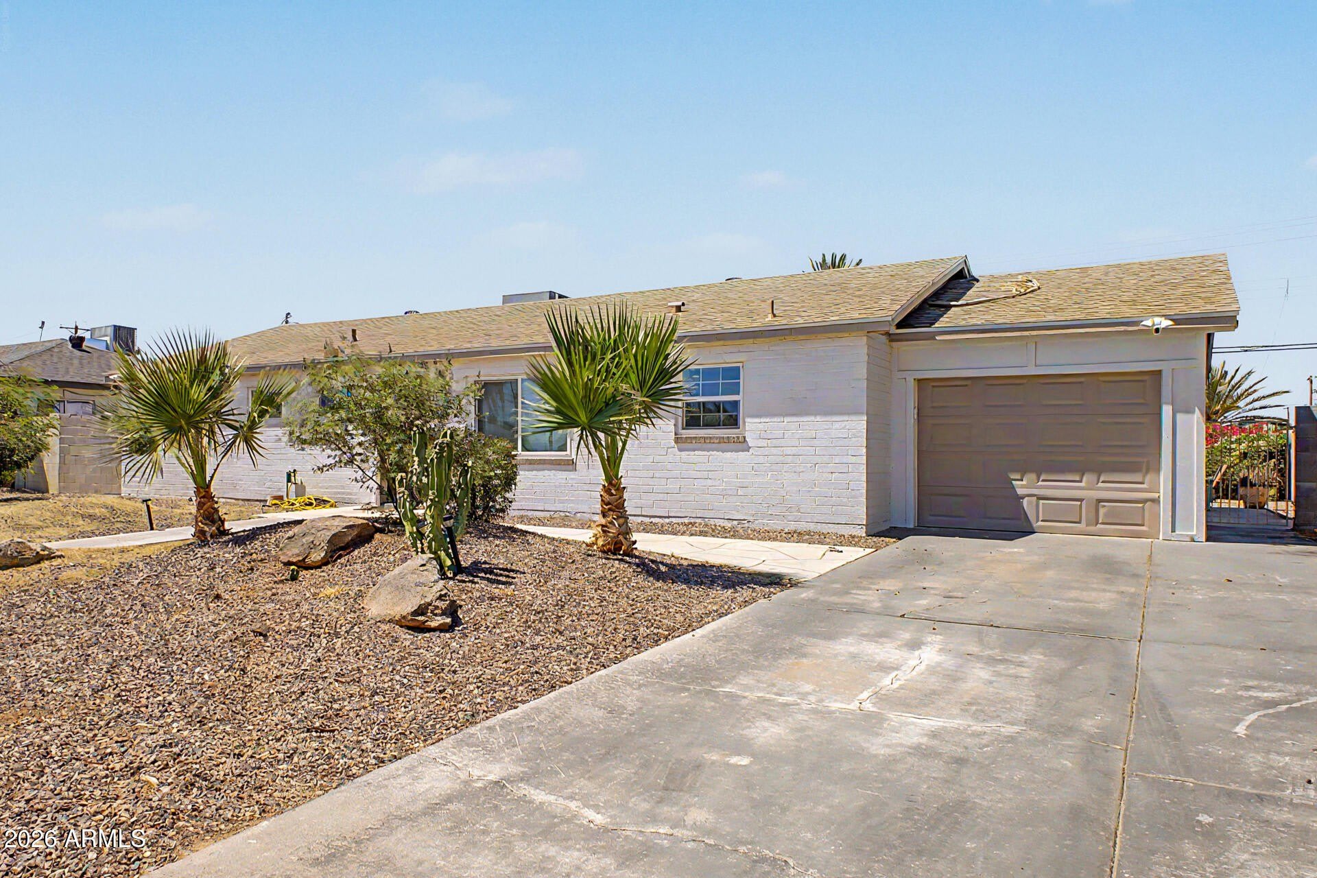 2208 W SAN MIGUEL Avenue – photo 2