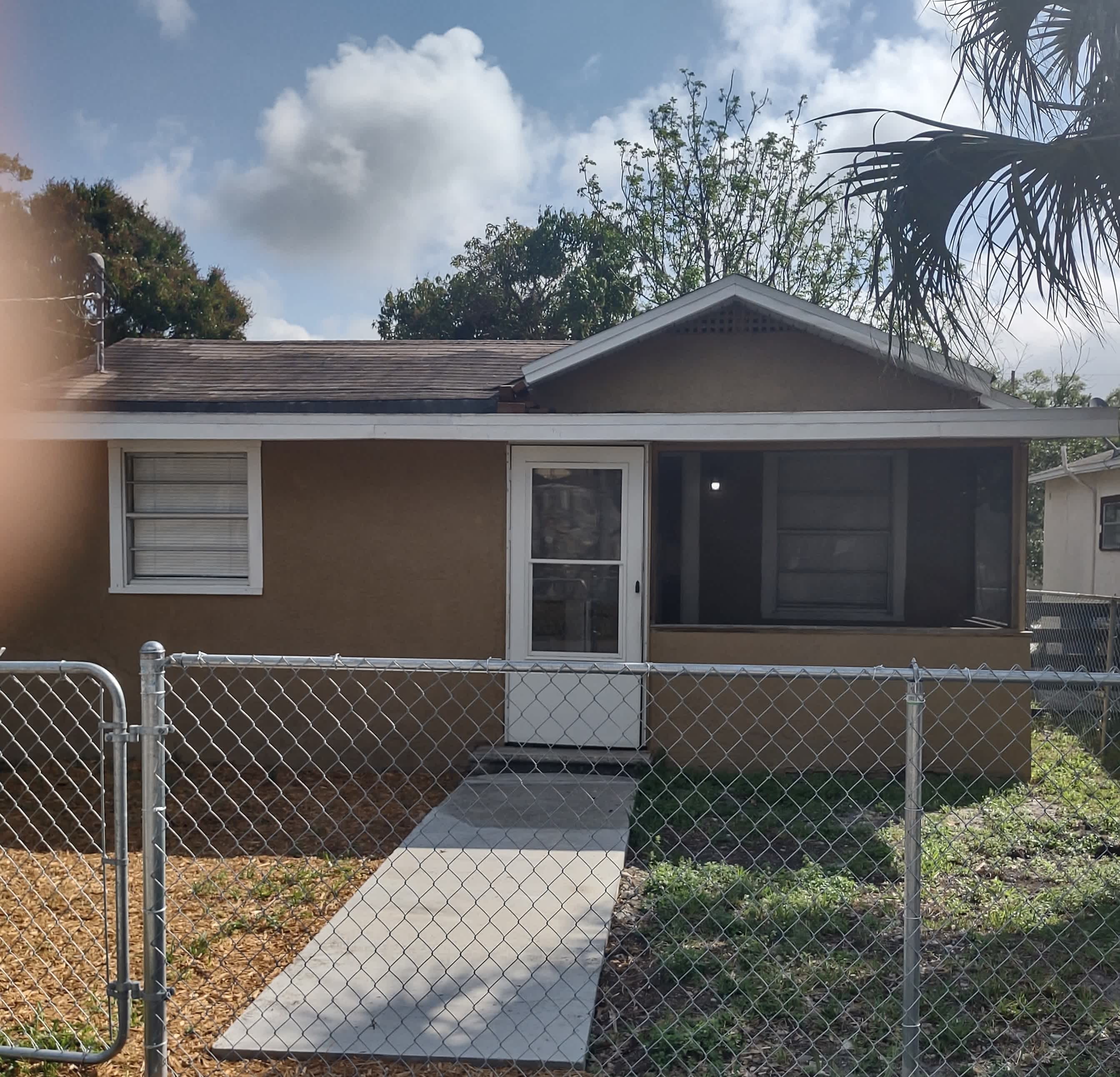 1407 Monroe Ave – photo 1