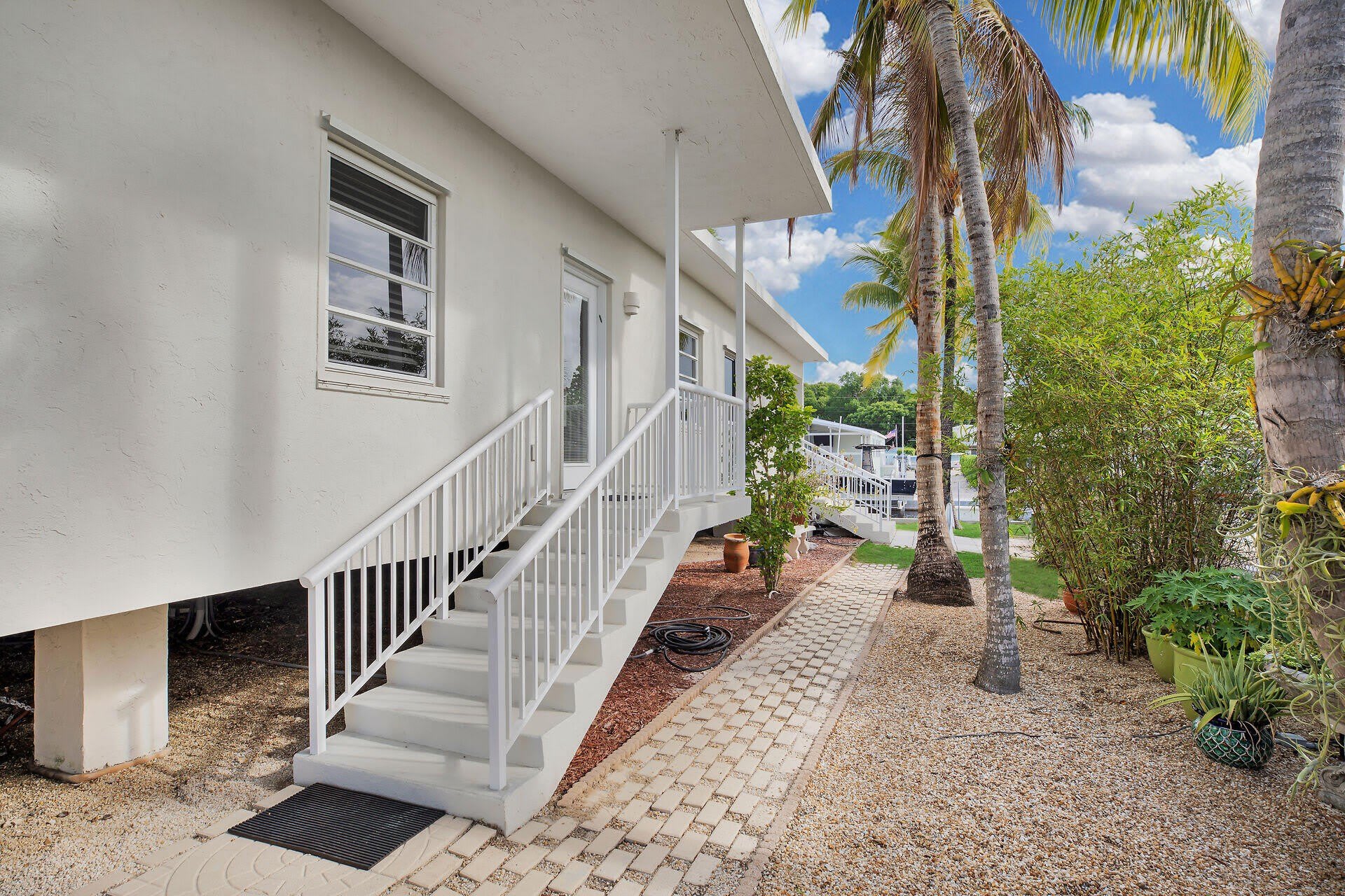 314 Loeb Avenue – photo 4