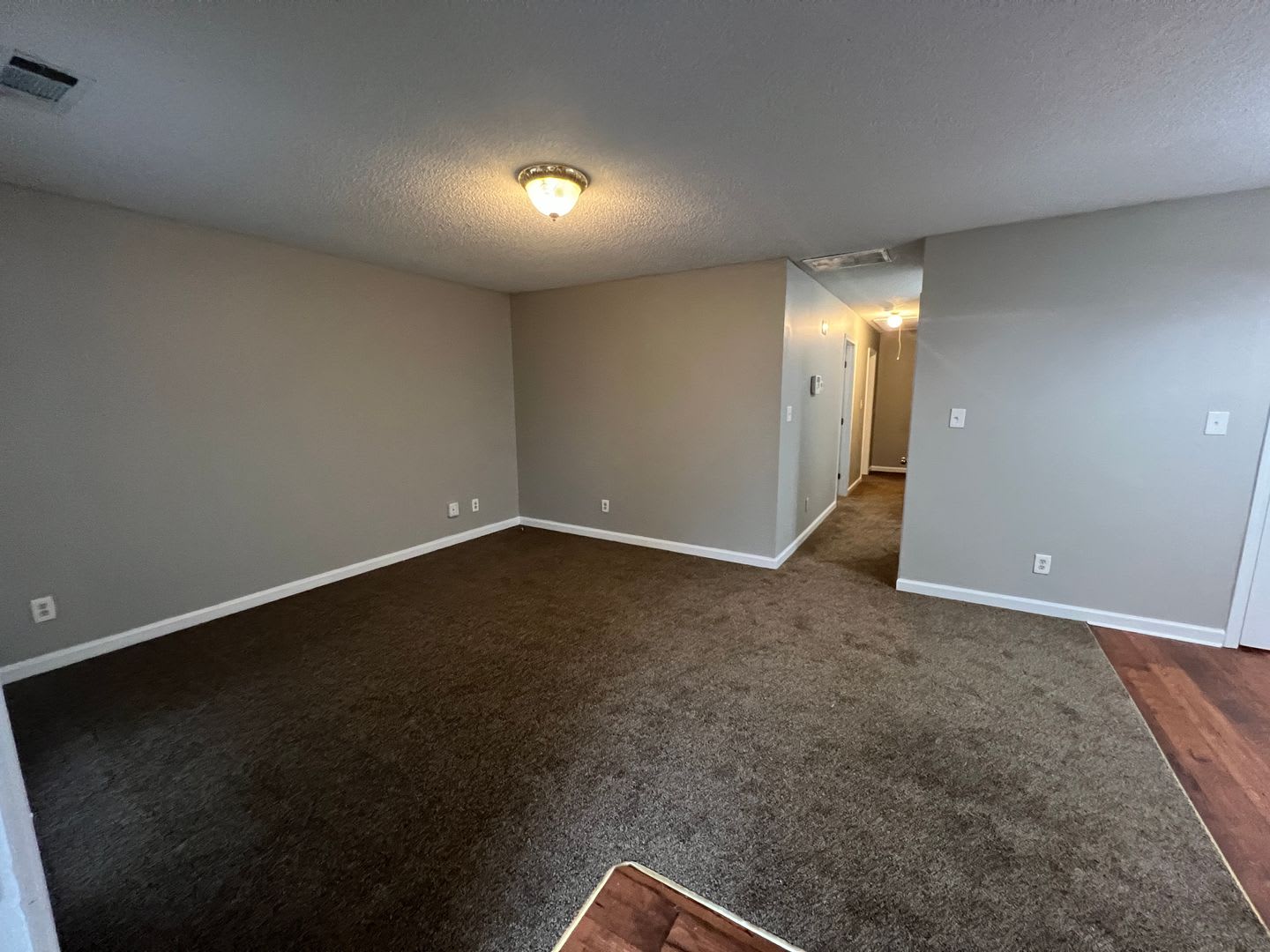3/2 RANCH PERFECT FOR GROWING FAMILY! – photo 2