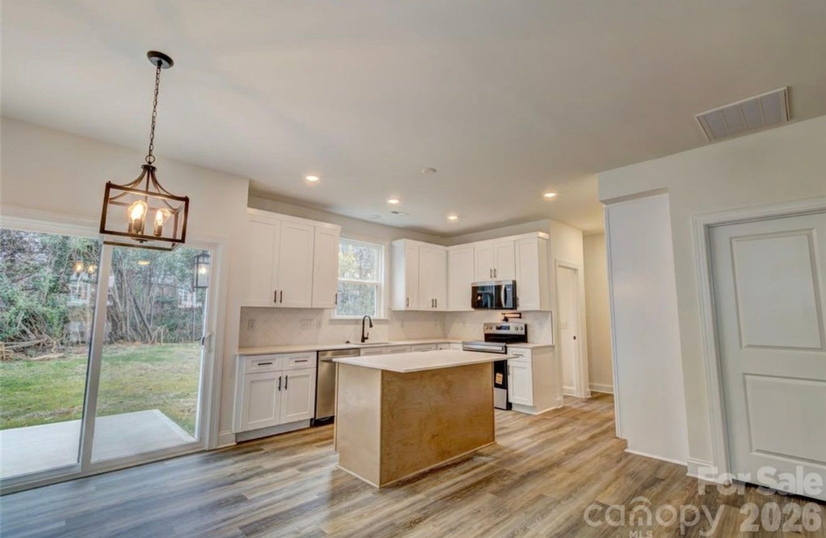 Charming 3BR House in Shelby – photo 2