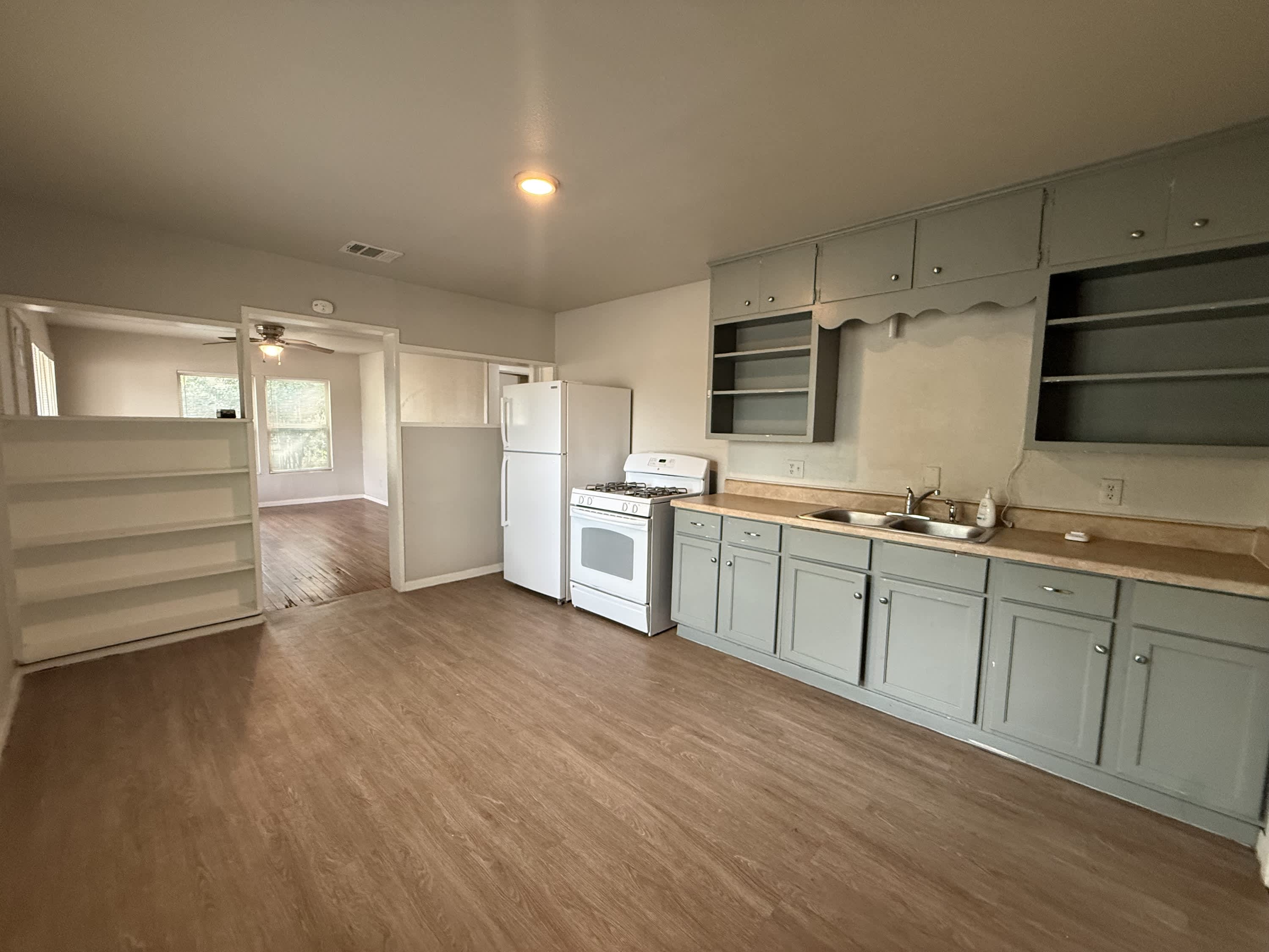 300 Mill Street – photo 4