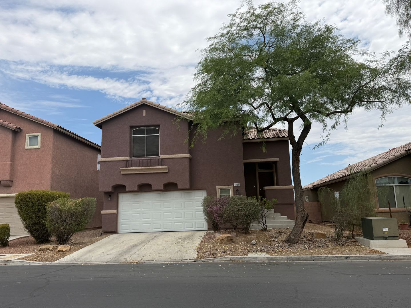 GREAT 2 STORY HOME W/ POOL & SPA – photo 1