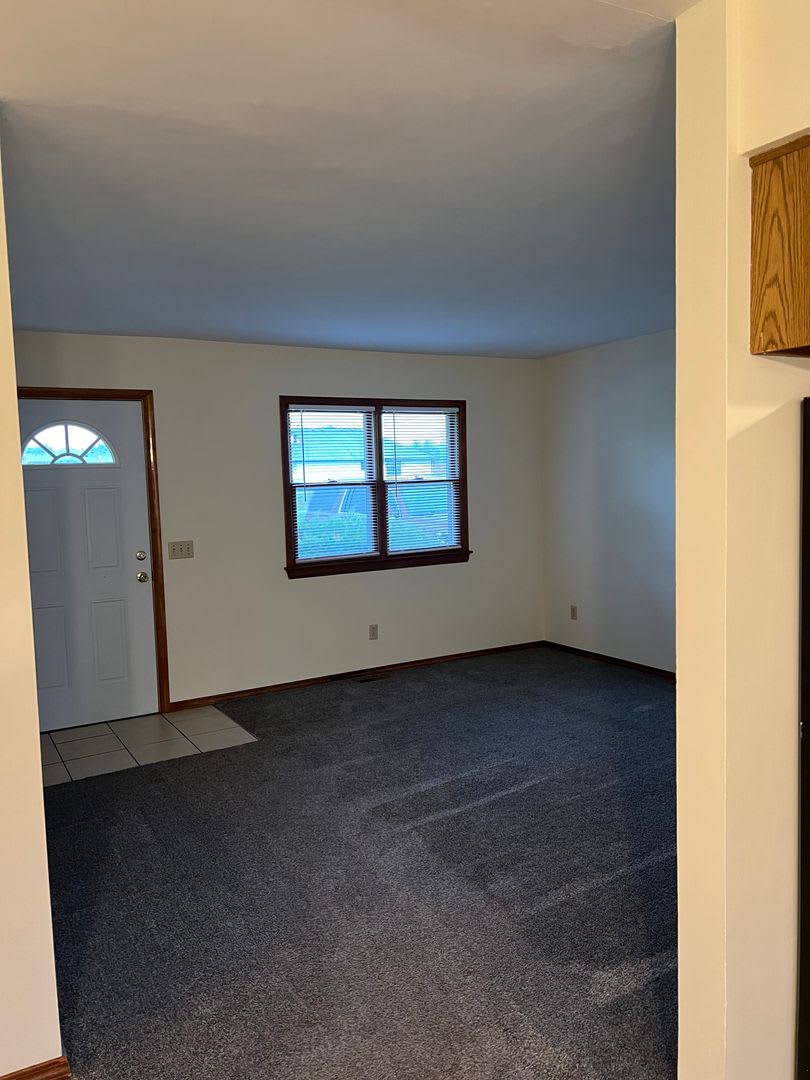 3 bedroom, 2 bath, 1 car garage in Willard – photo 2