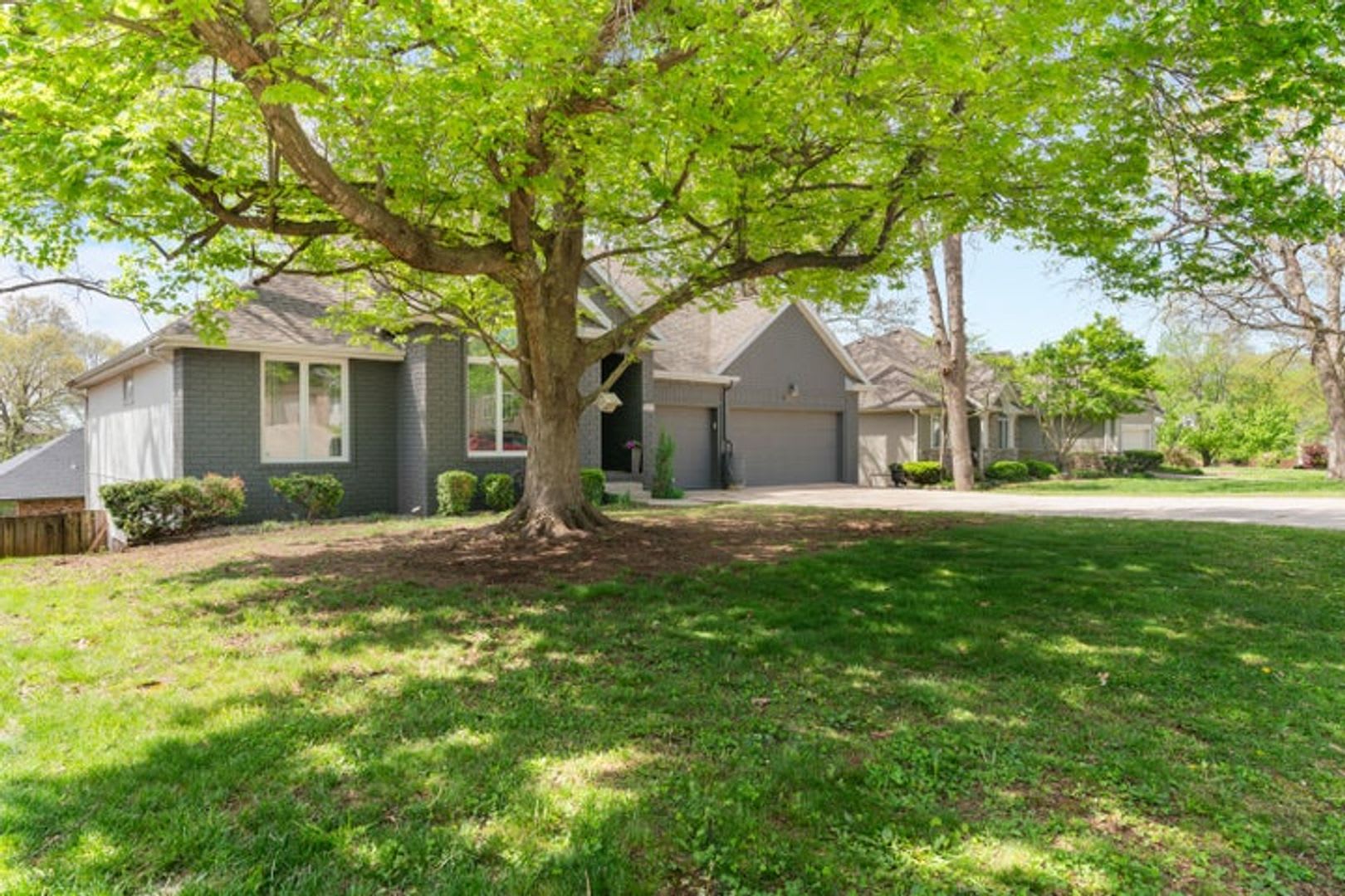 Executive rental in SW Springfield – photo 4