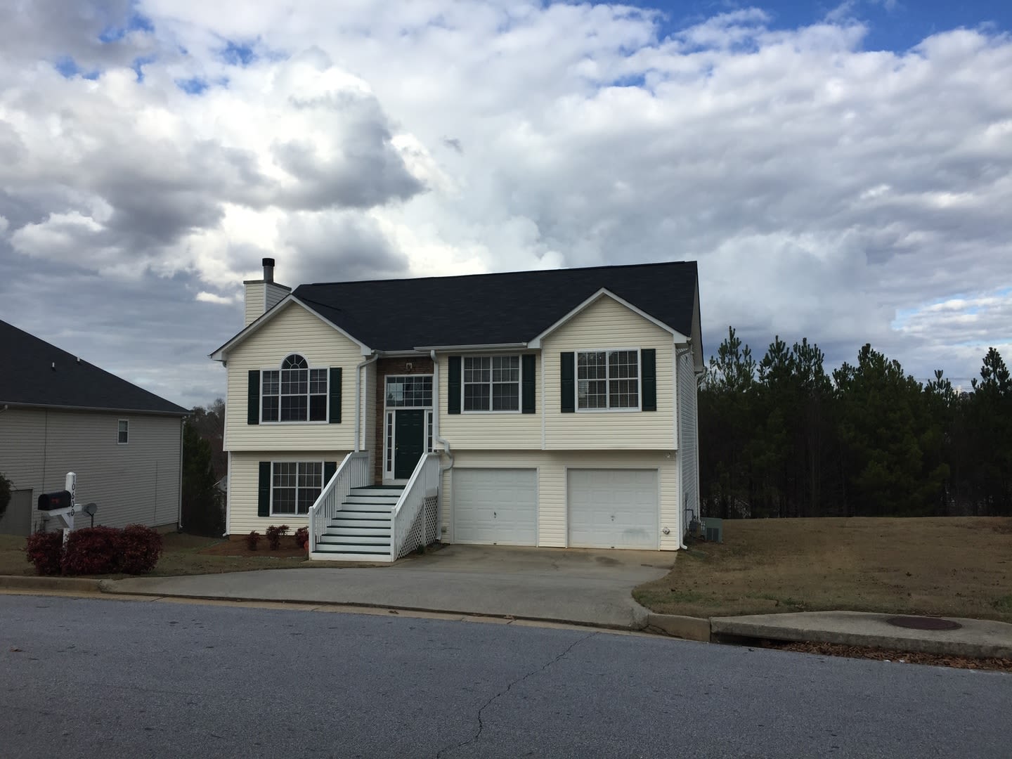 This Well Maintained Home Is Spacious Enough To Accommodate All Your Needs Open House 7 19 From 7Pm To 7 30Pm – photo 2