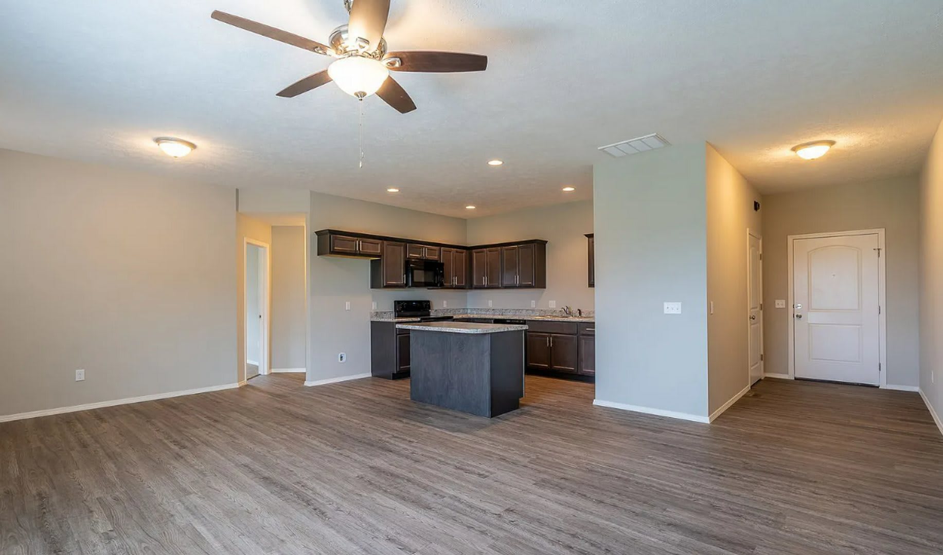 Beautiful 3 Bedroom Duplex In Monte Cristo – photo 3