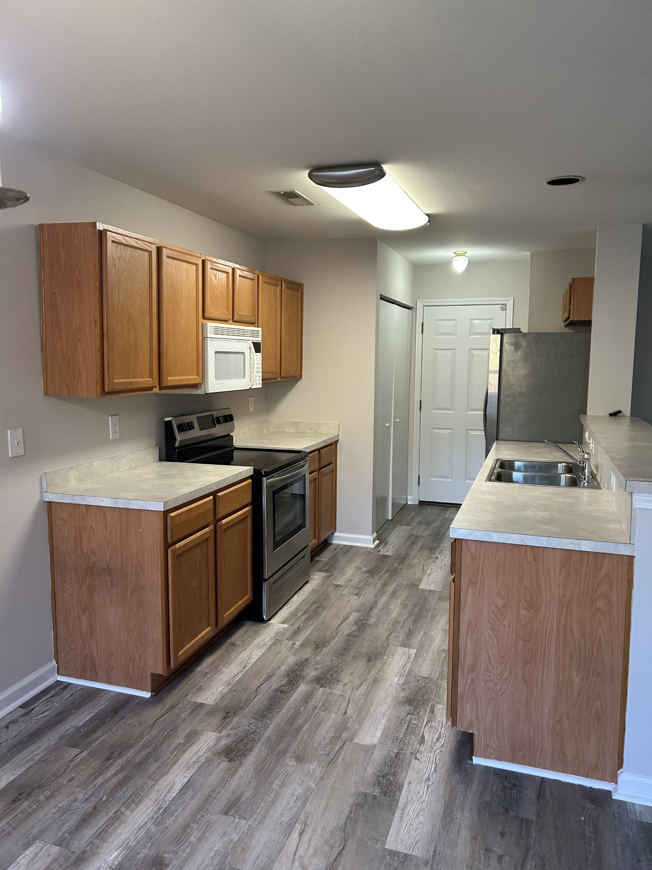 2445 Whetstone Lane – photo 3