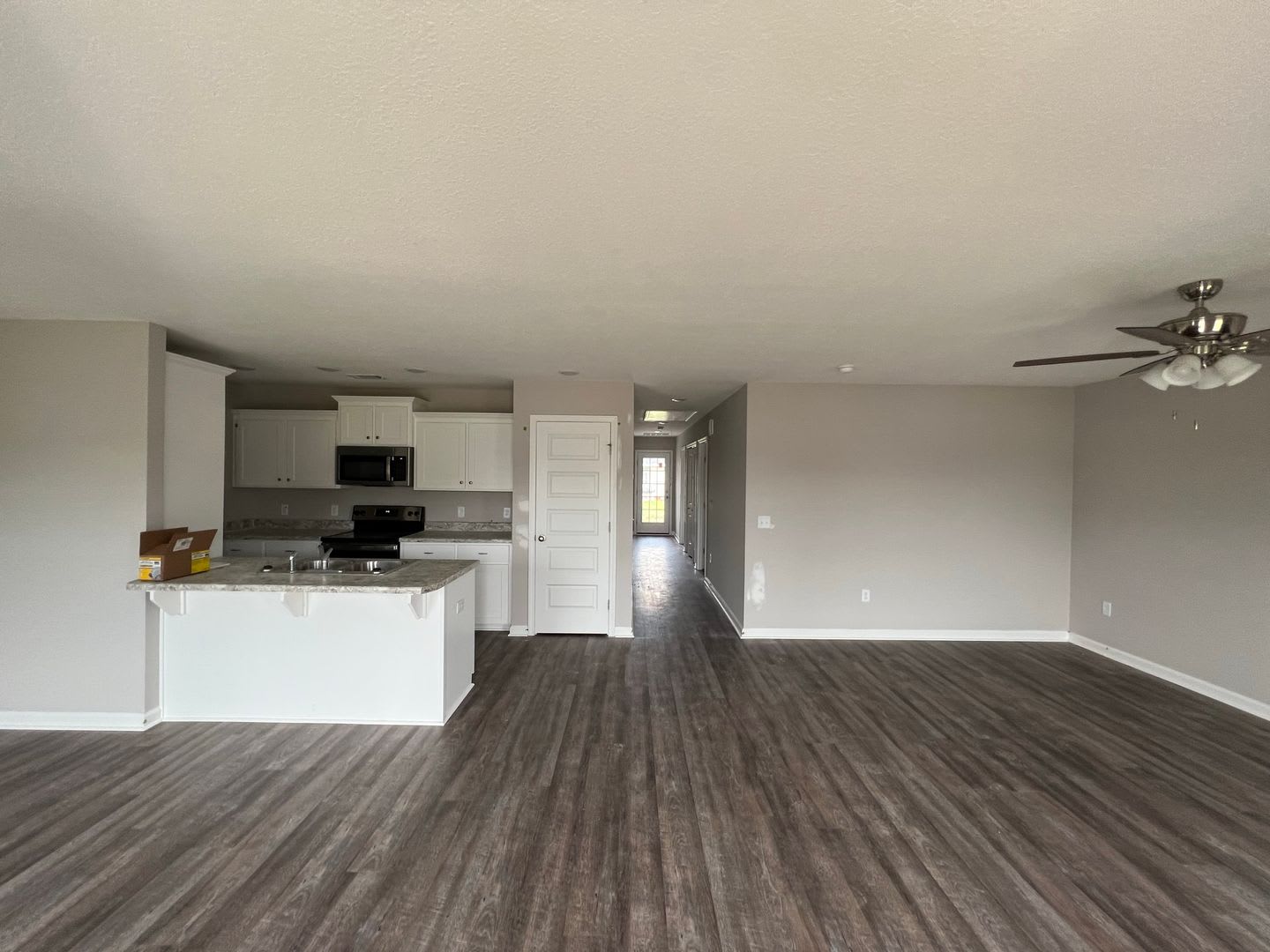 7054 White Pine Avenue – photo 2