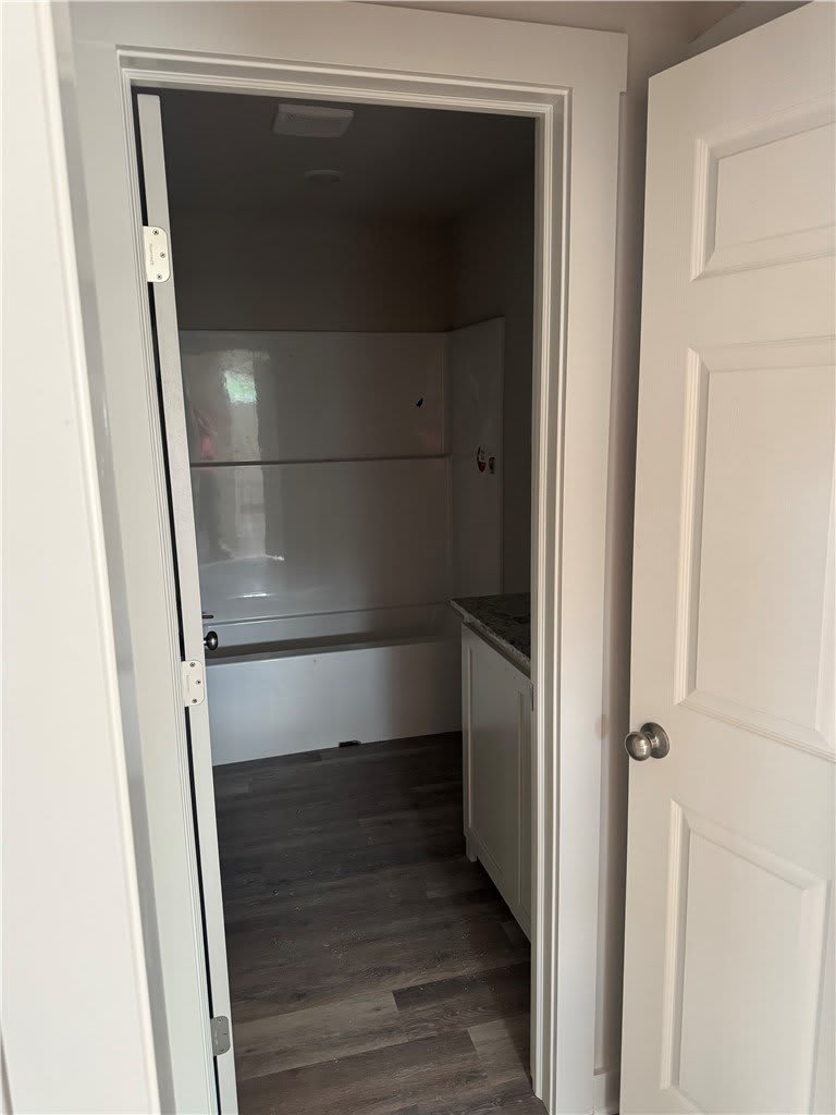 2301 N Center – photo 5