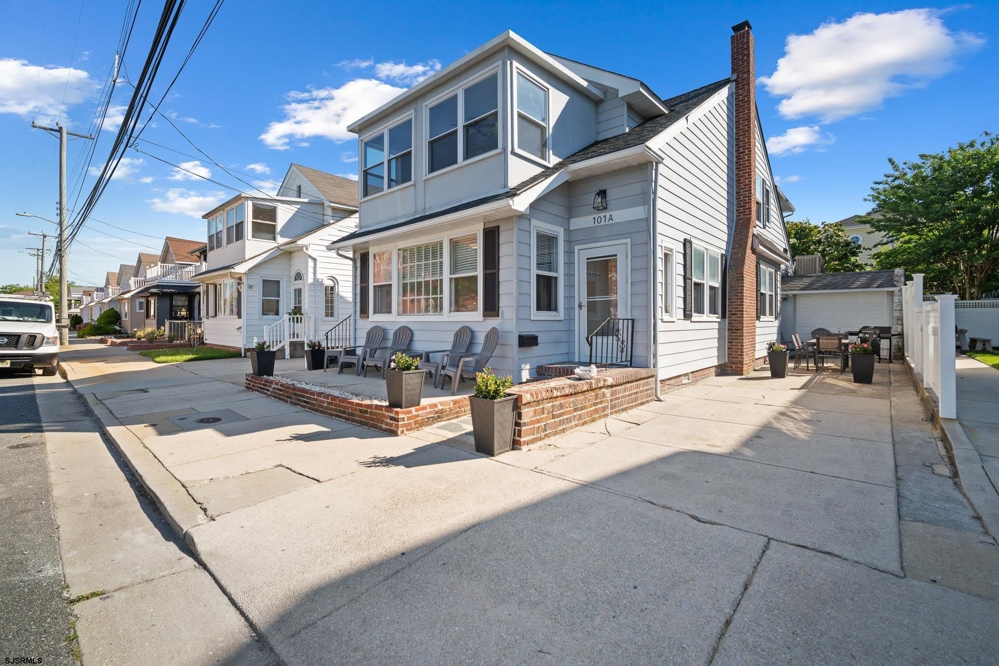 101 N Granville Ave – photo 1