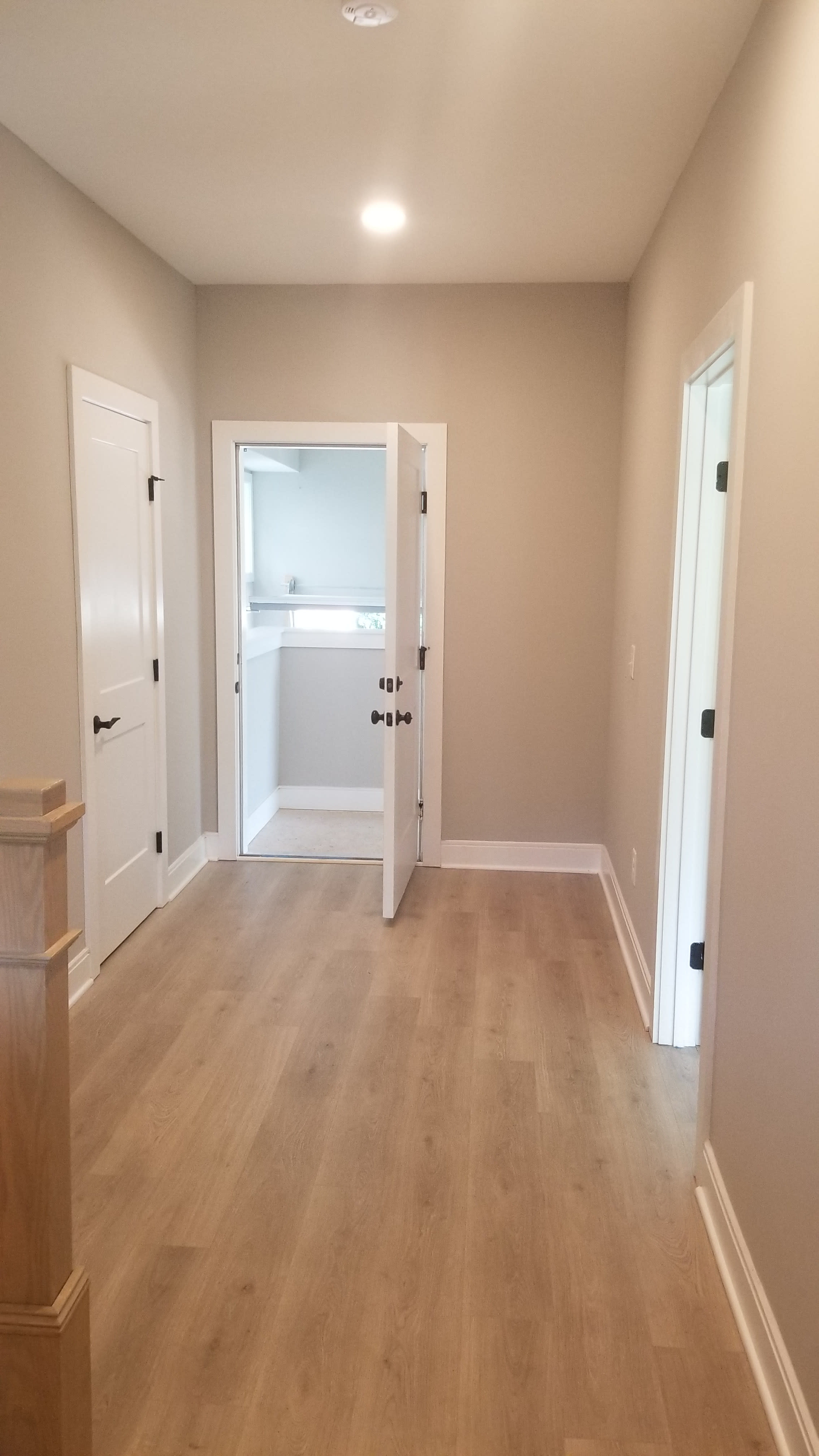 1121 Lawrence Ave Unit 6 – photo 5